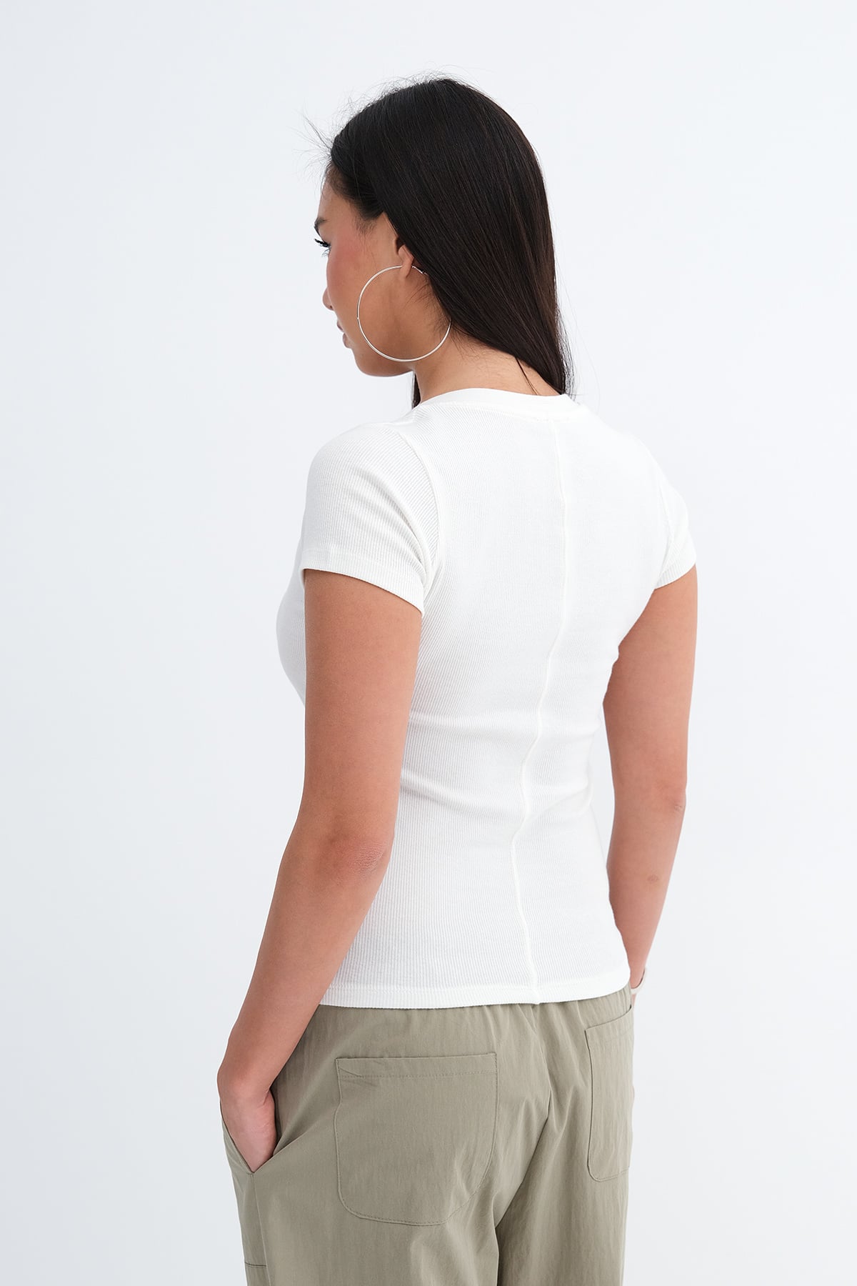 Ecru_V-Neck-Basic-T-Shirt-addax