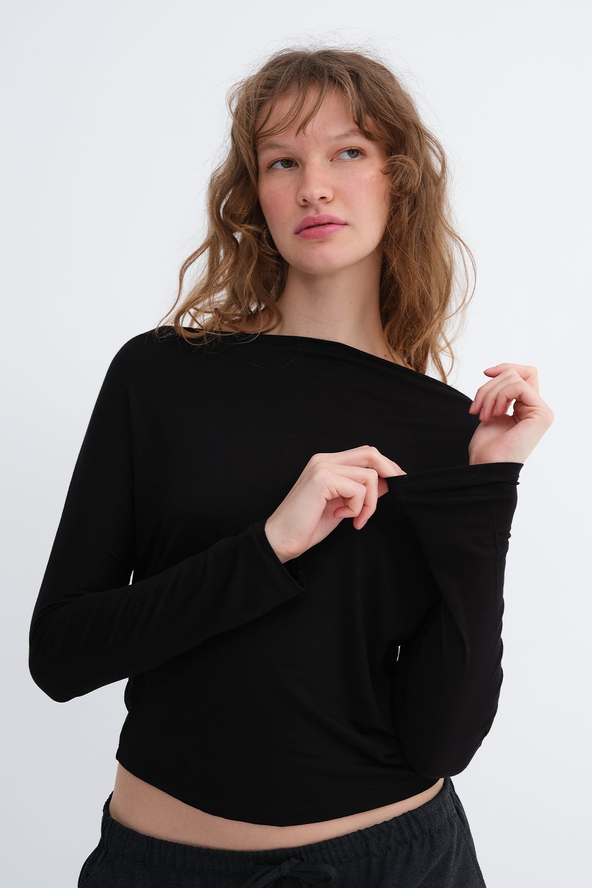 Basic Boat Neck Blouse