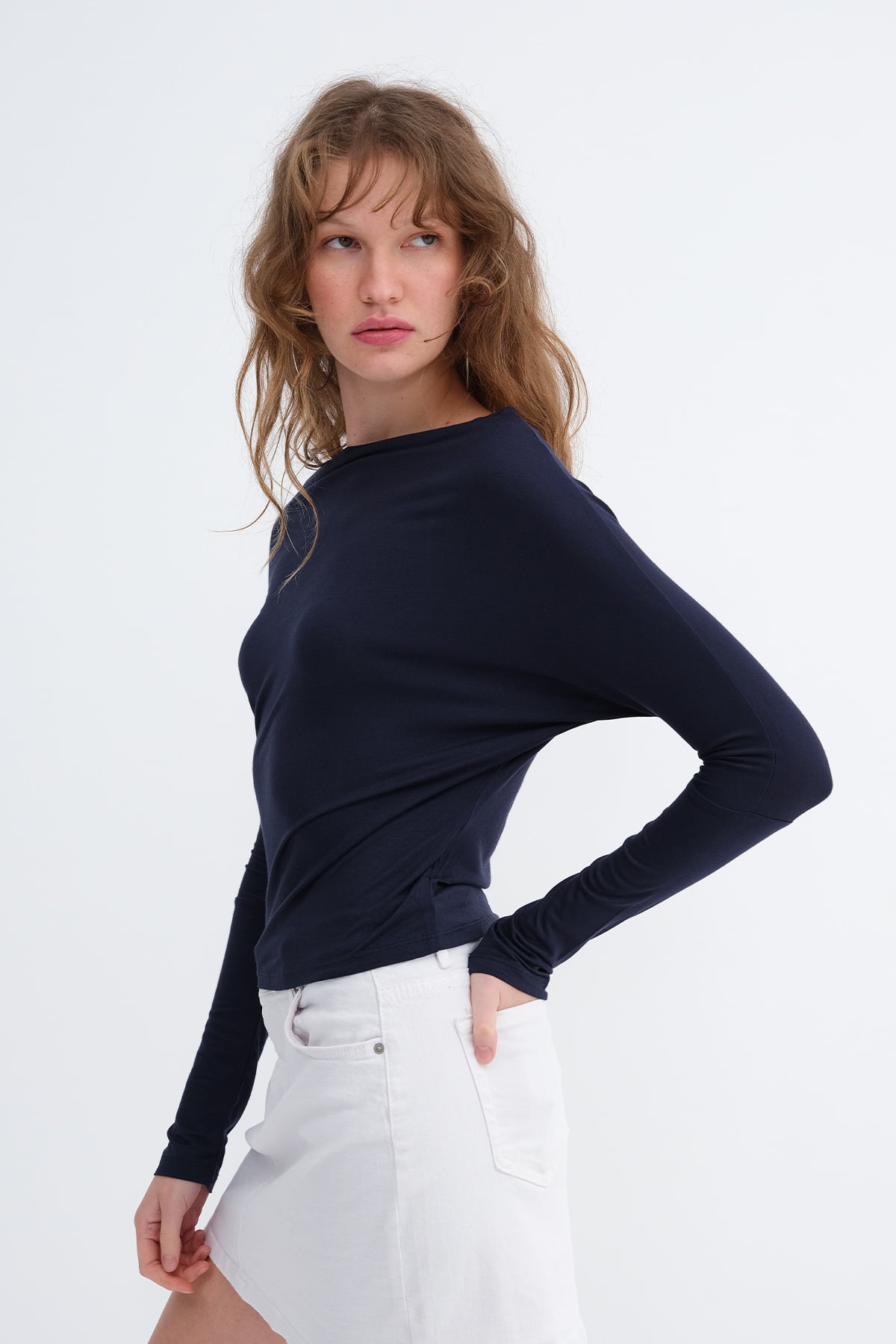 Dark-Night-Blue_Kayık-Yaka-Basic-Bluz-B1888-addax