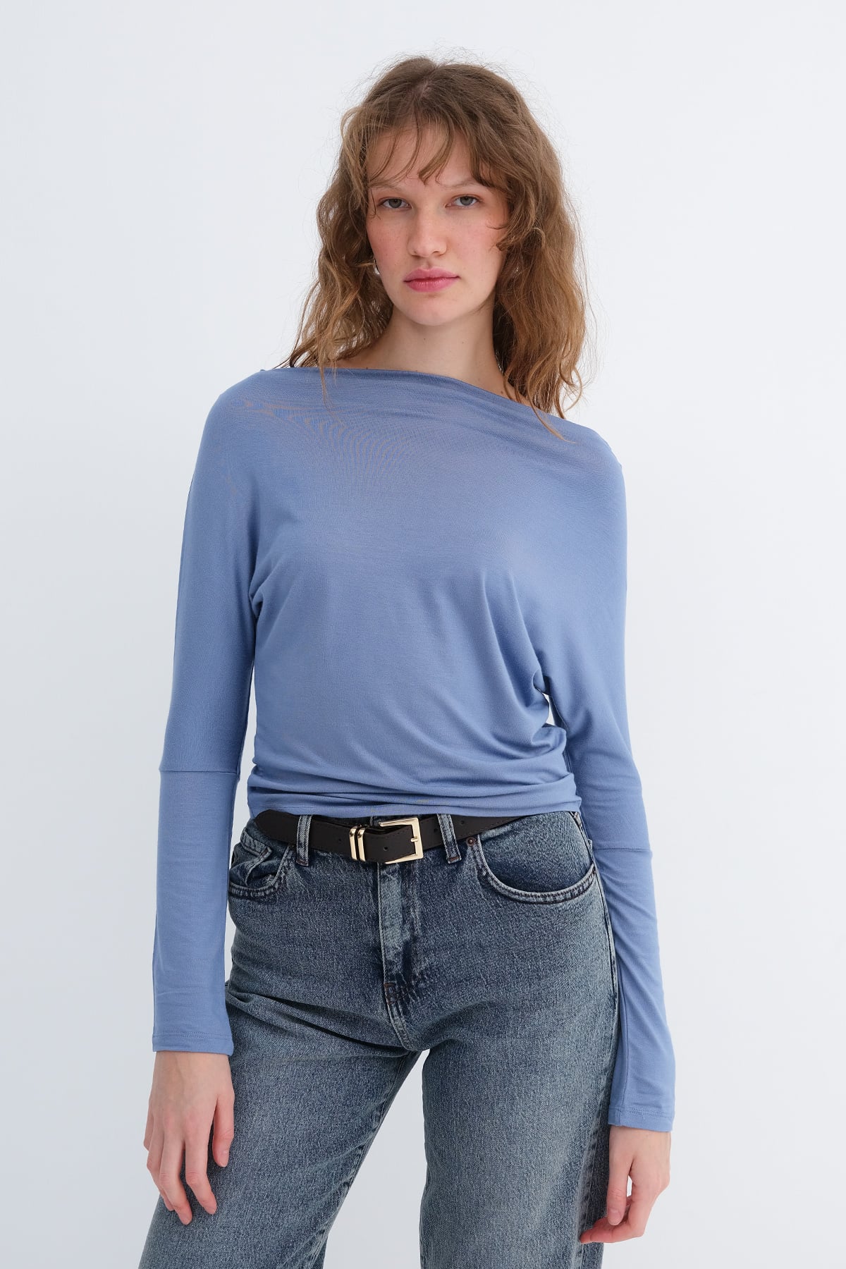 Stonewash_Kayık-Yaka-Basic-Bluz-B1888-addax