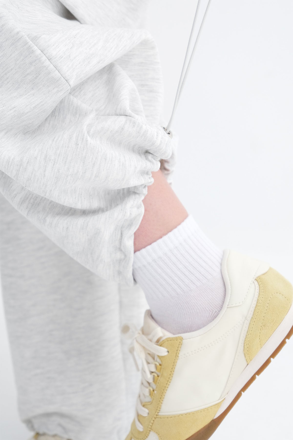 Grey-Melange_Elastic-Hem-Sweatpants-addax