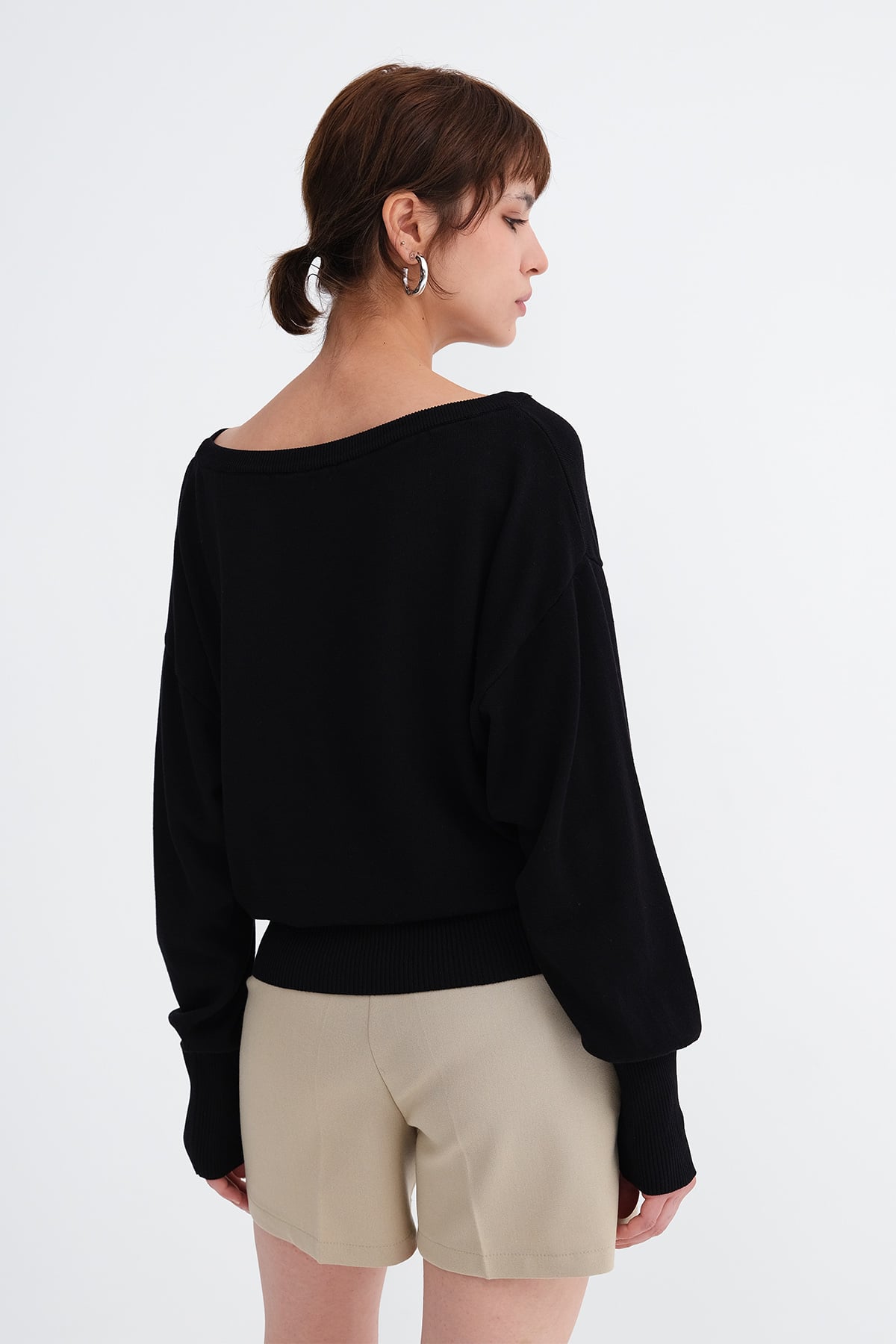 Black_Boat-Neck-Knit-Top-addax