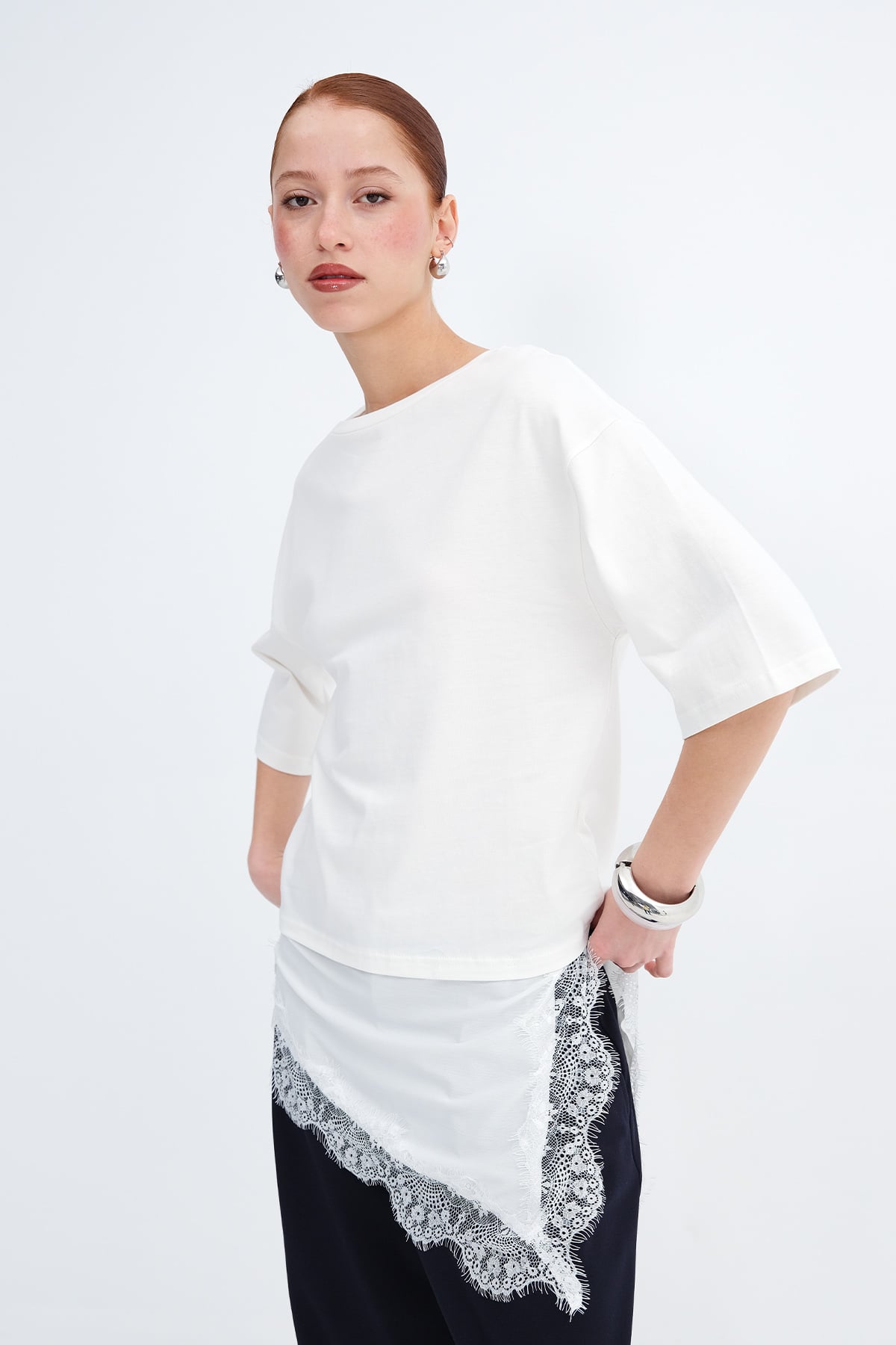 Ecru_Crew-Neck-Lace-Detailed-T-Shirt-addax