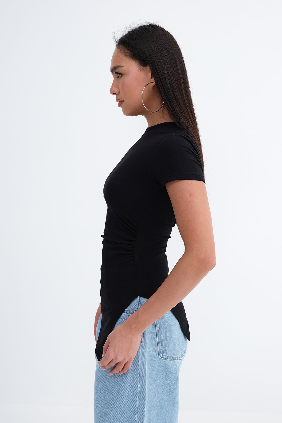 Black_Asymmetrical-Cut-Basic-T-shirt-addax