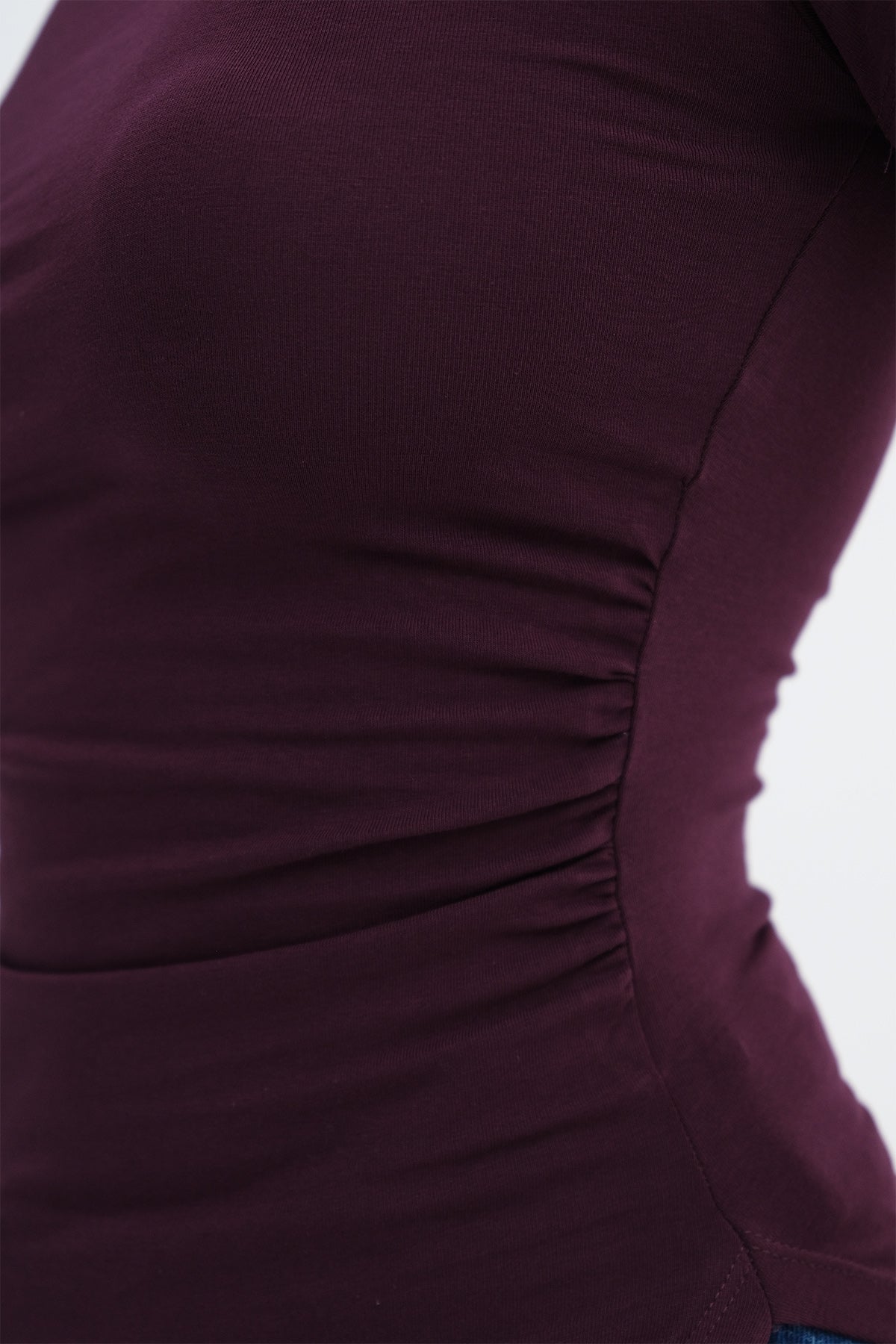 Gardenia_Asymmetrical-Cut-Basic-T-shirt-addax