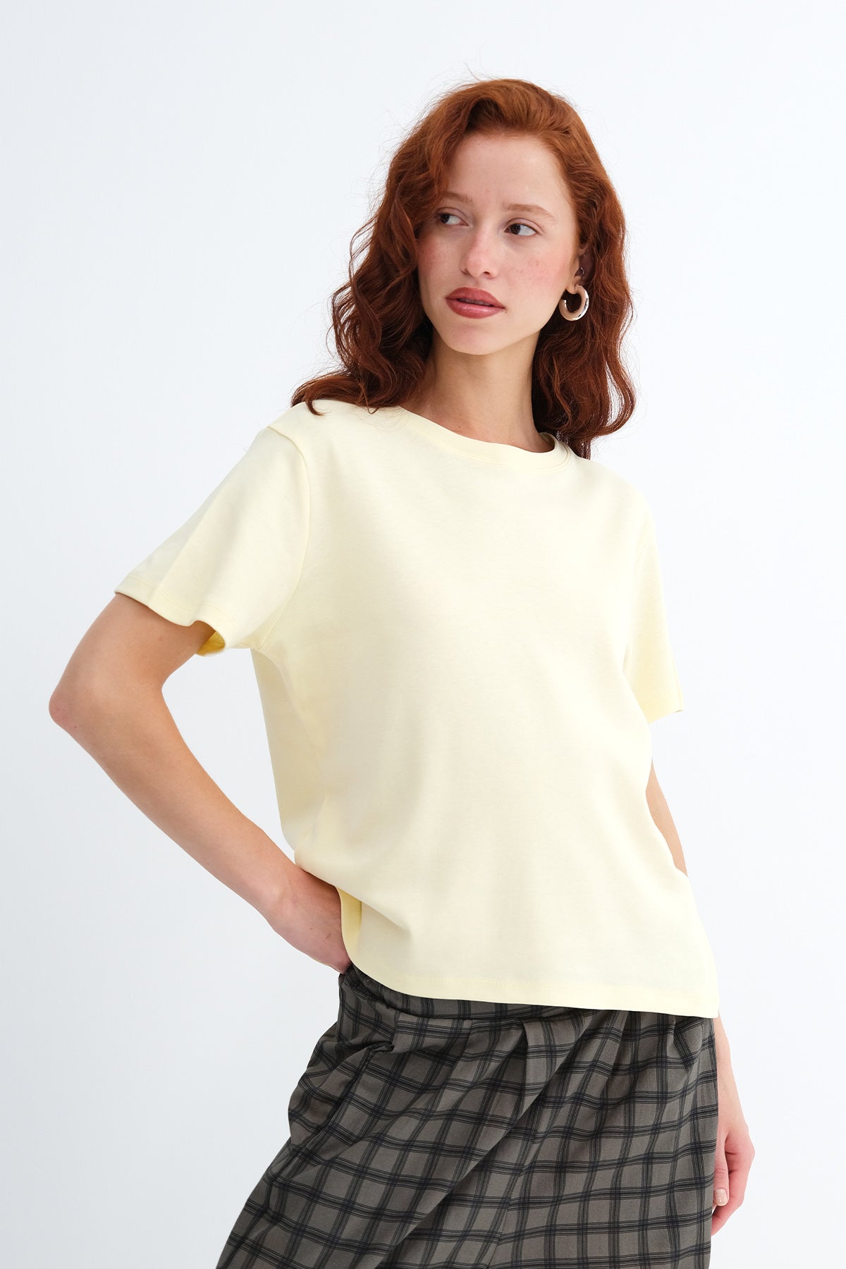 Light-Yellow_Crew-Neck-Basic-T-shirt-addax