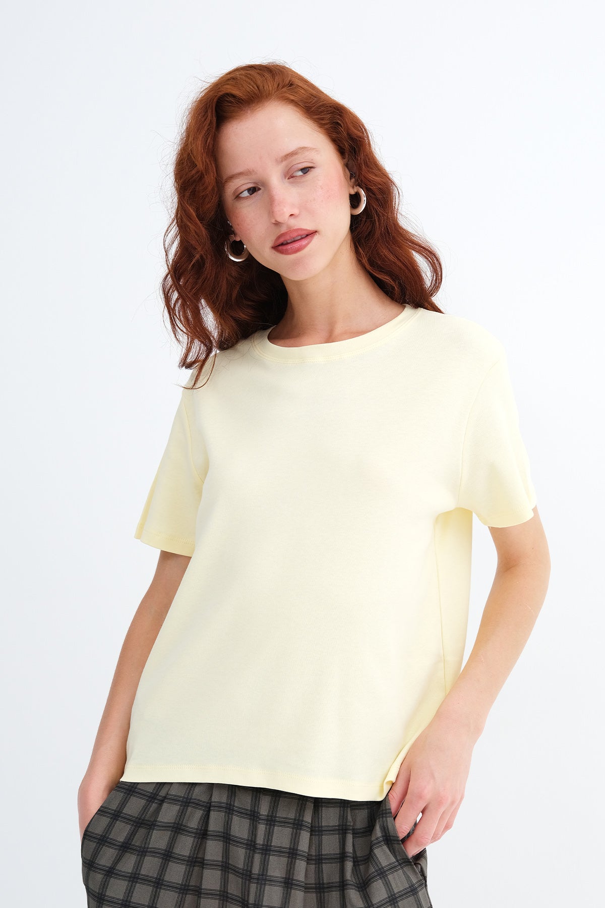 Light-Yellow_Crew-Neck-Basic-T-shirt-addax