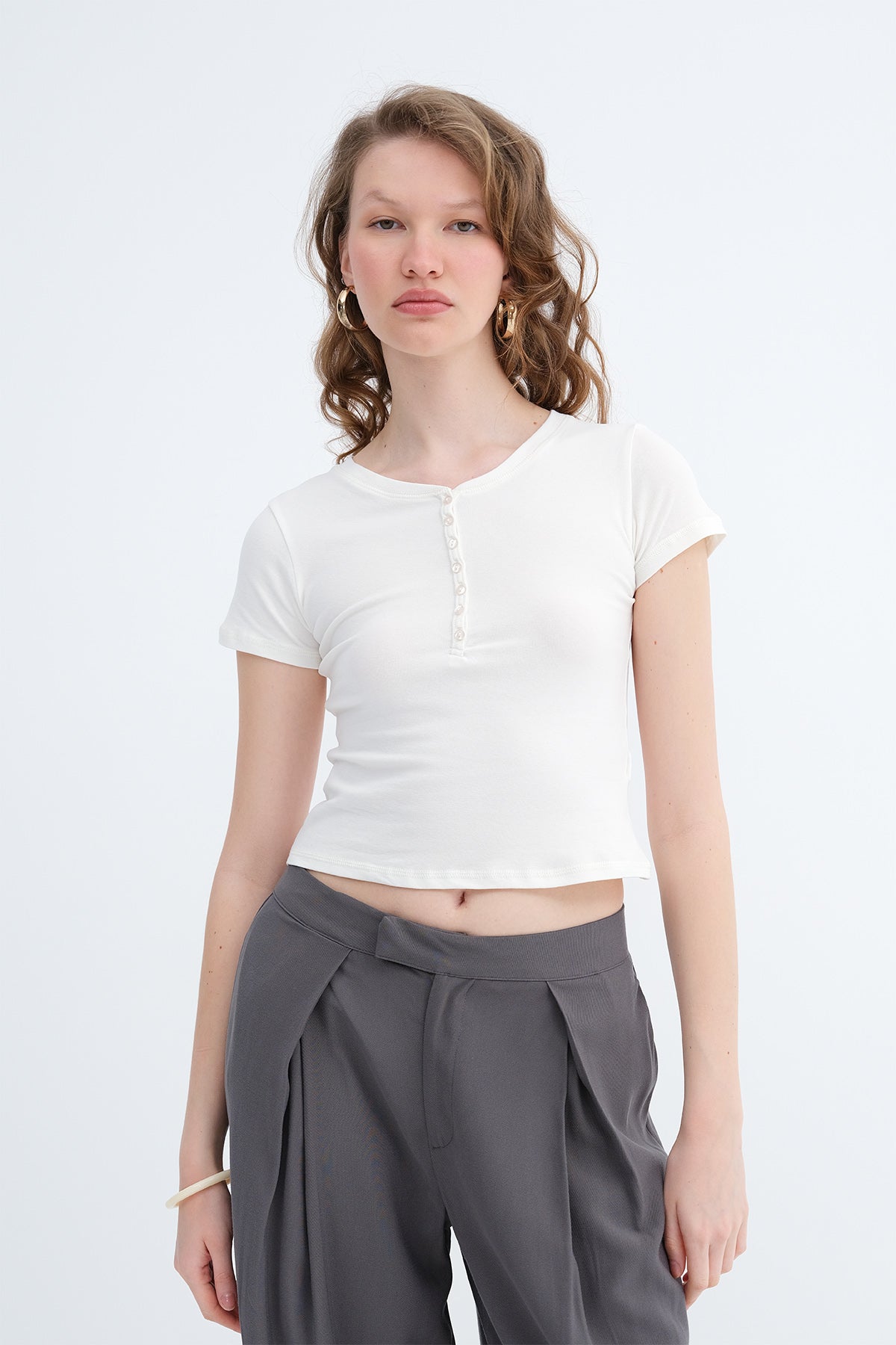 Ecru_Button-Down-Collar-T-shirt-addax