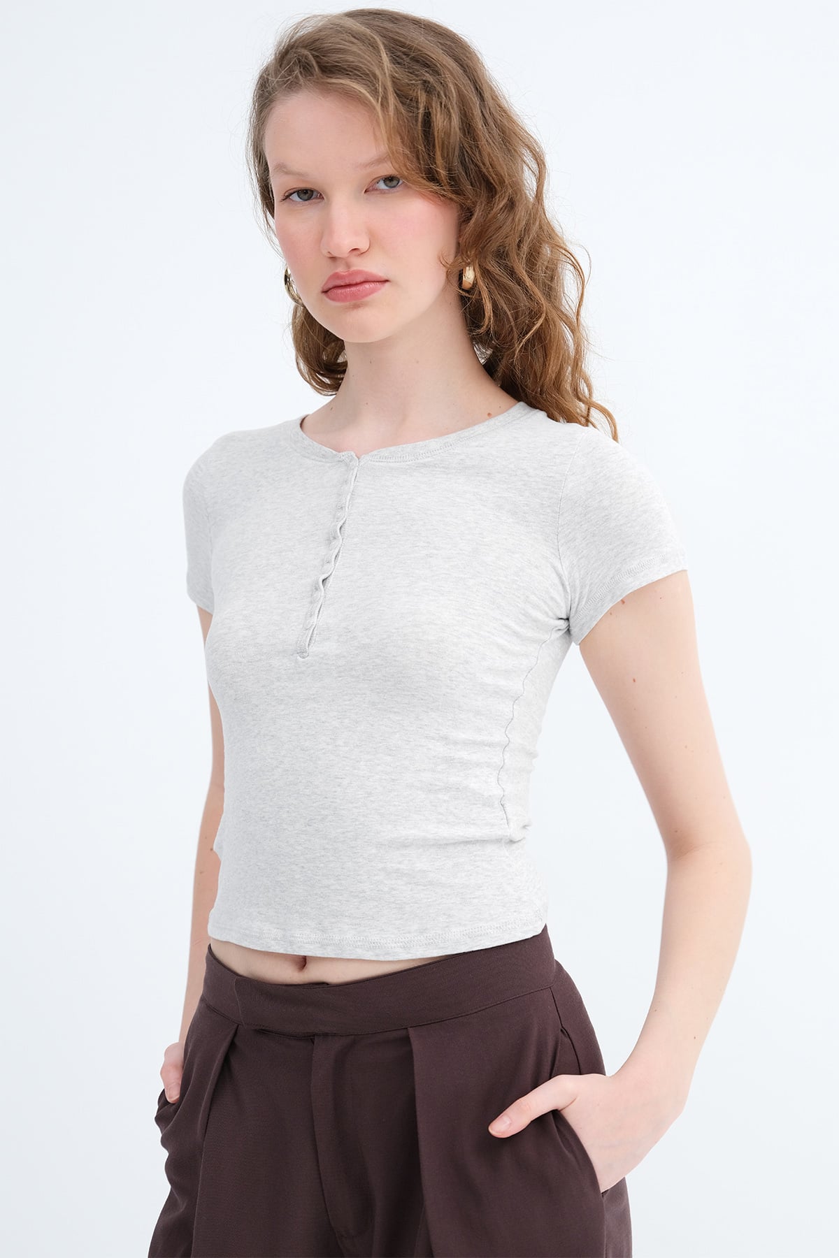 Snow-Melange_Button-Down-Collar-T-shirt-addax