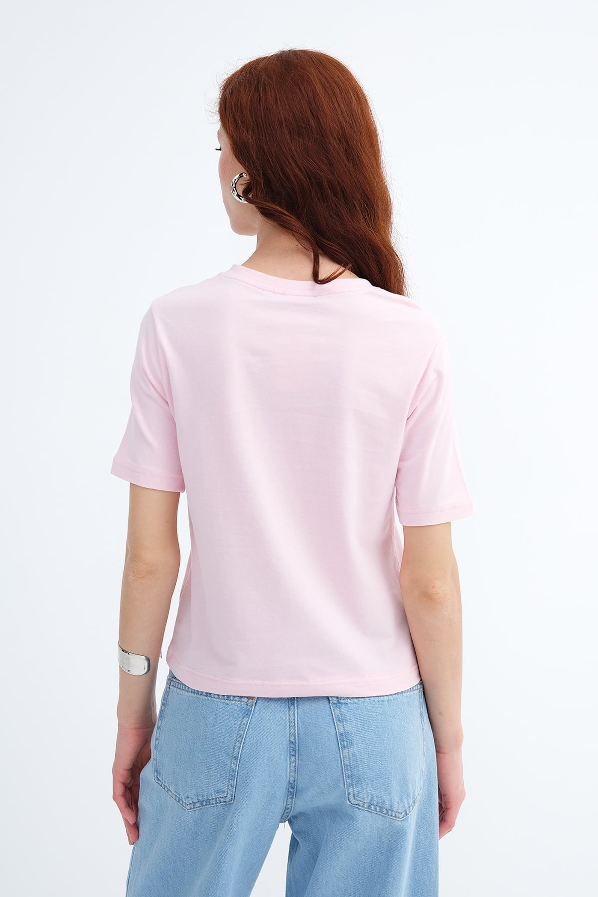 Lotus_Crew-Neck-Basic-T-shirt-addax