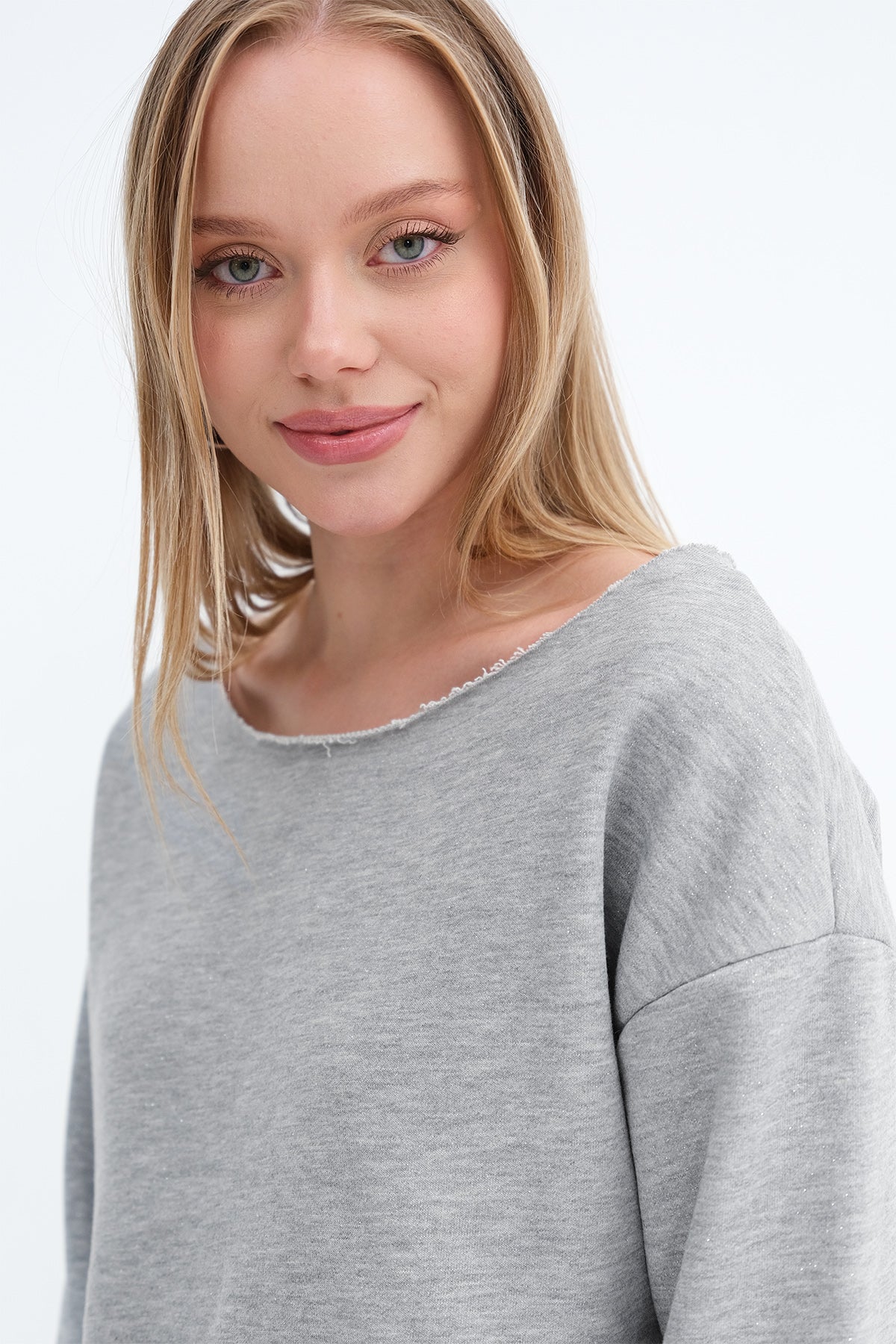 Grey-Melange_Boat-Neck-Shimmery-Sweatshirt-addax