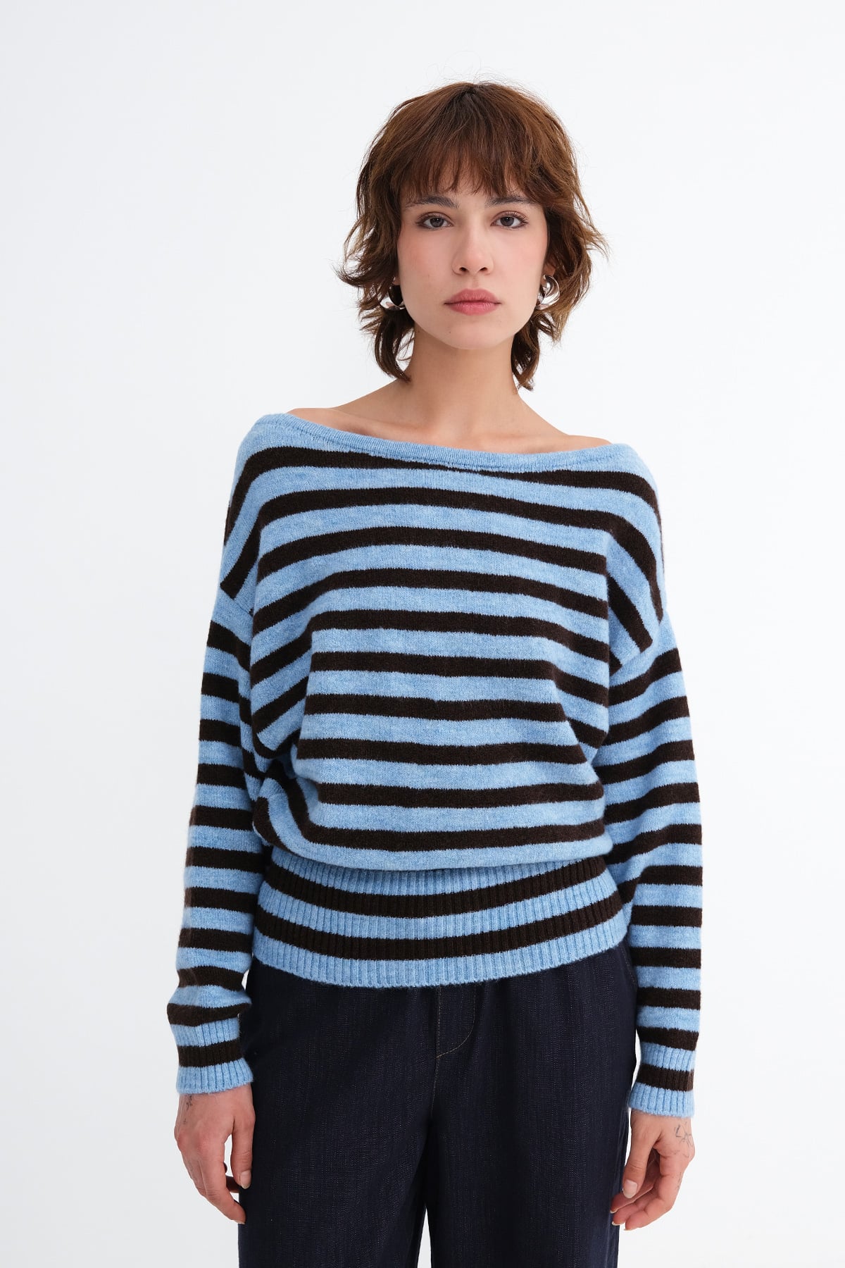 Blue-Brown_Striped-Knit-Sweater-addax