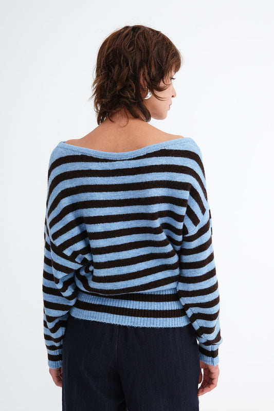Blue-Brown_Striped-Knit-Sweater-addax