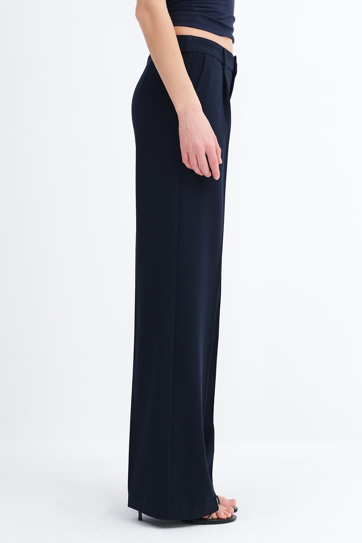 Night-Blue_Buttoned-Wide-Leg-Pants-addax