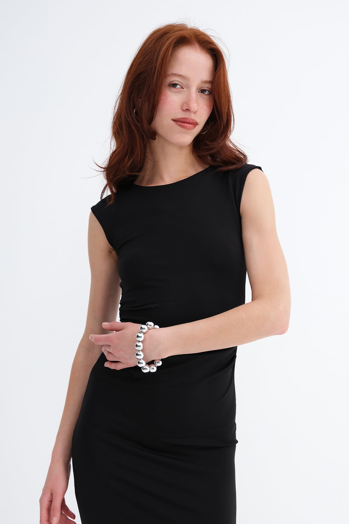 Black_Sleeveless-Ruched-Midi-Dress-addax