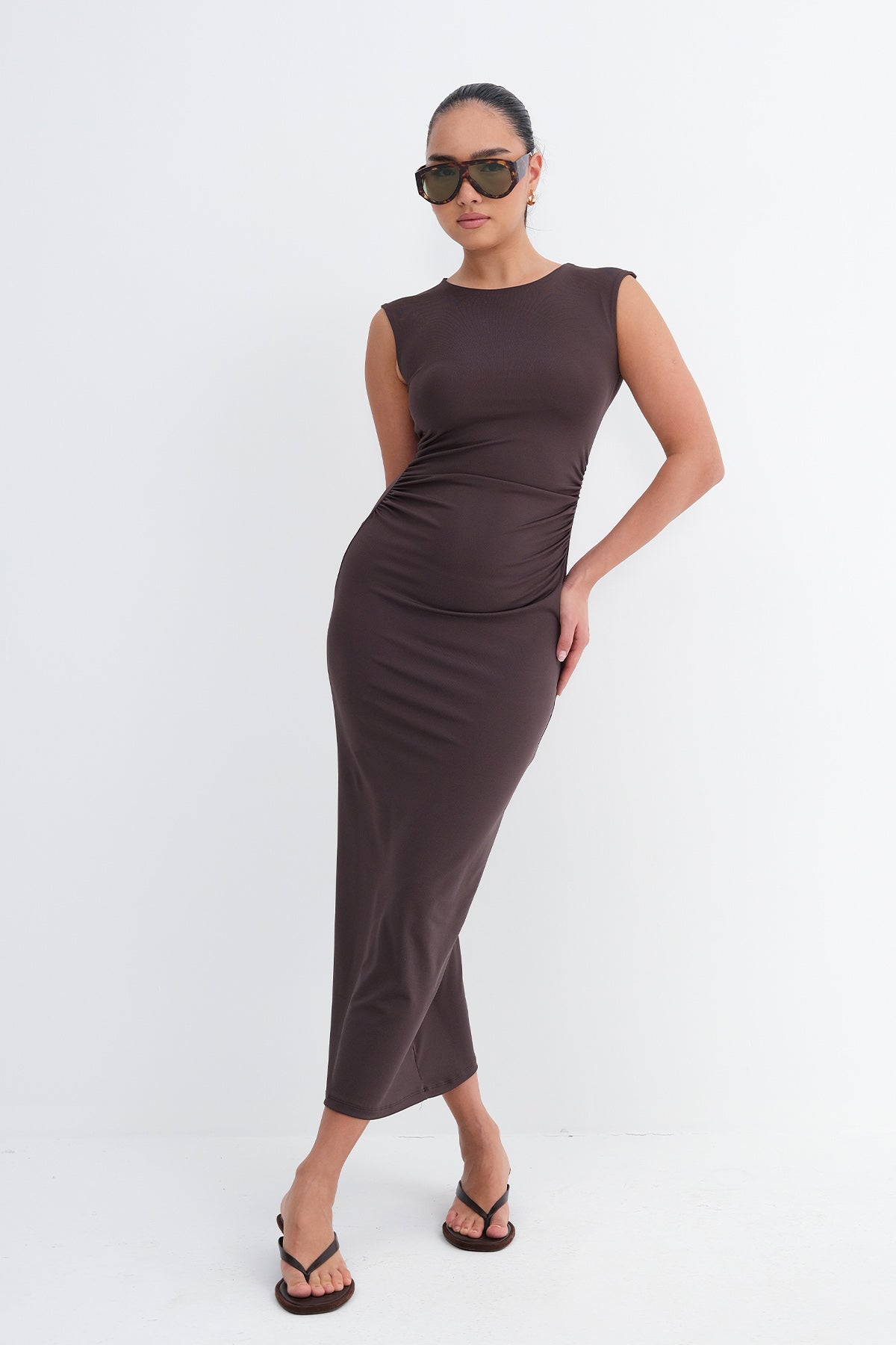 Soft-Brown_Sleeveless-Ruched-Midi-Dress-addax