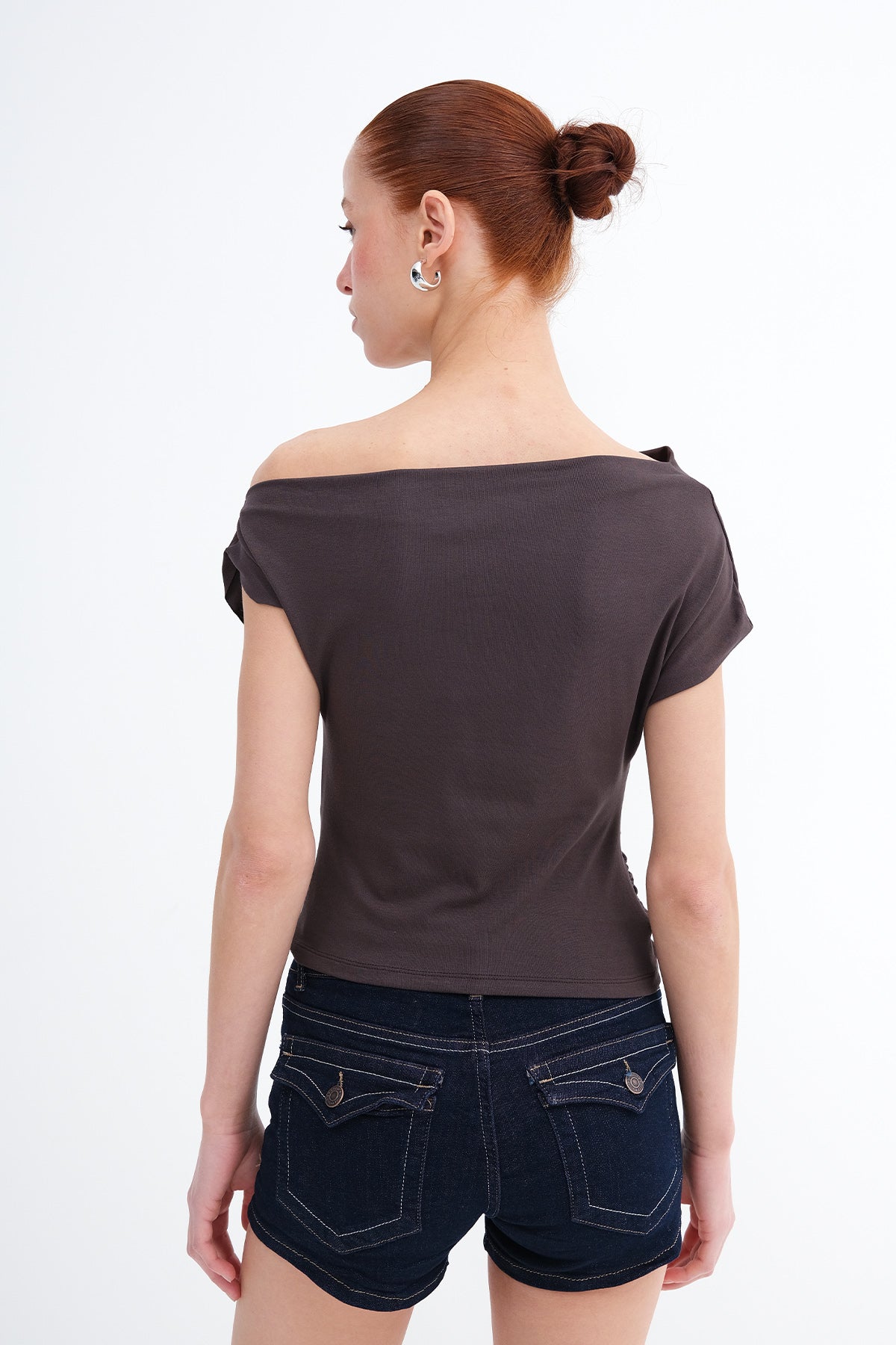 Soft-Brown_Boat-Neck-Ruched-T-Shirt-addax