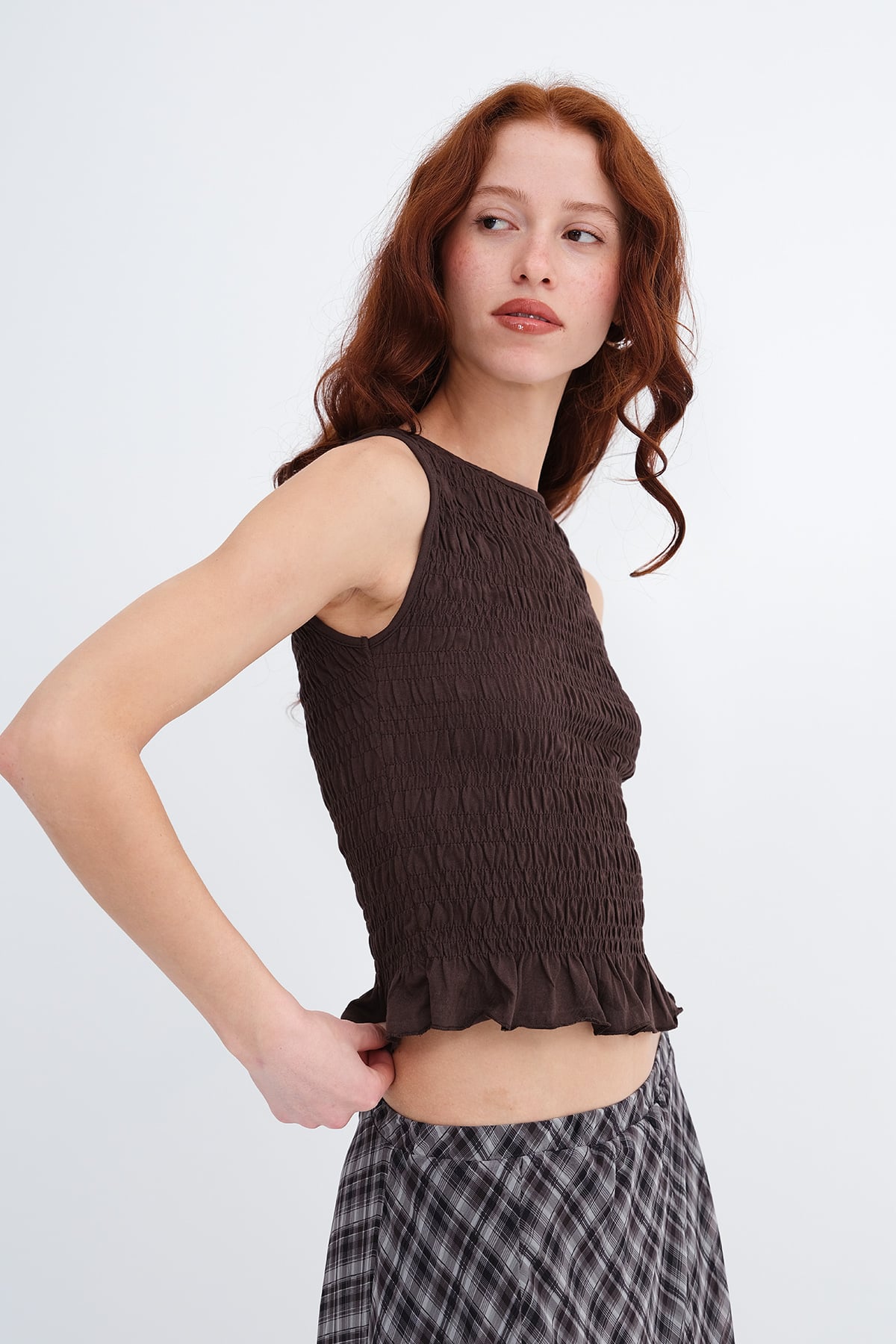 Bitter-Coffee_Ruched-Sleeveless-Blouse-addax