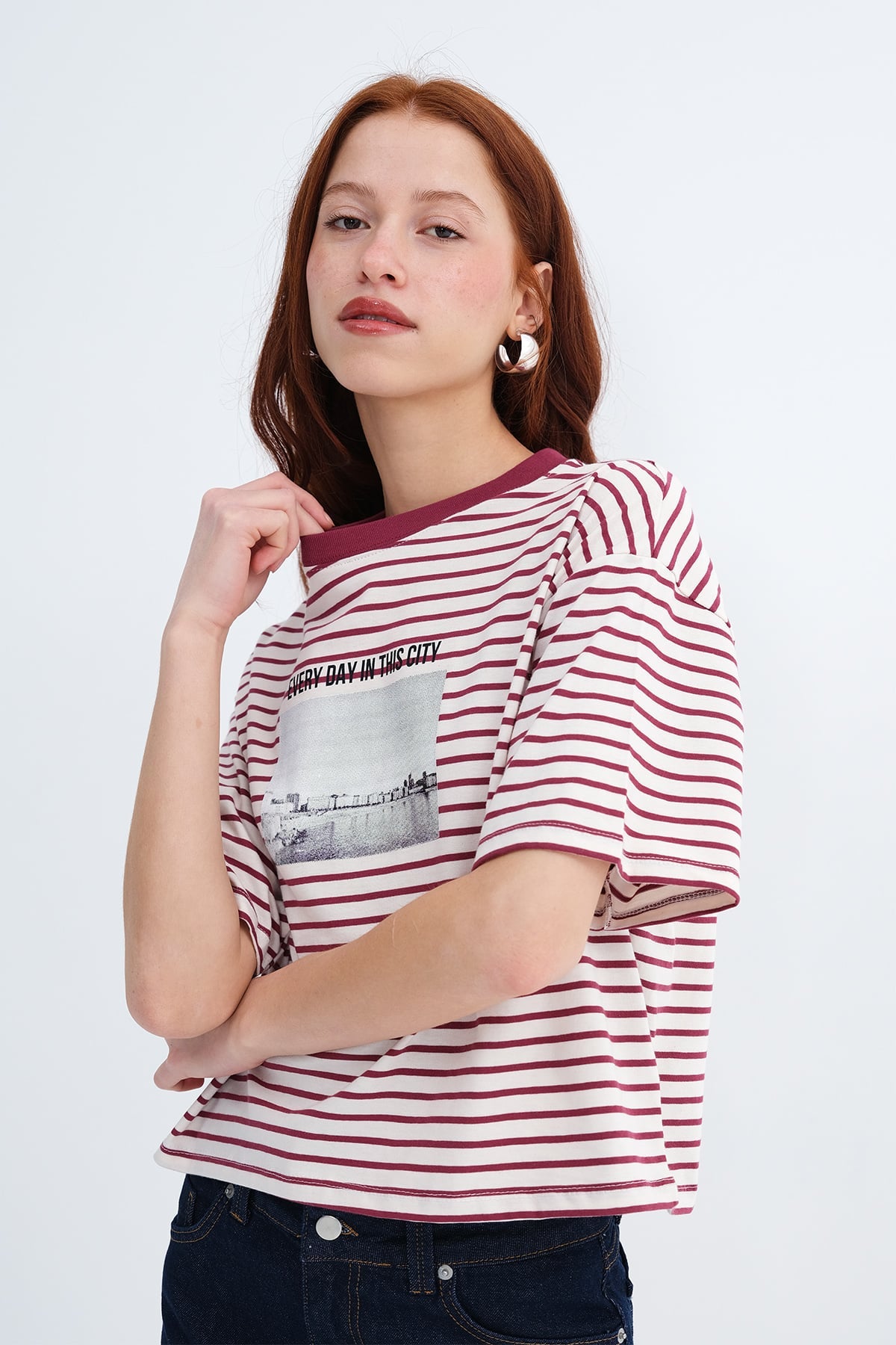 Stone-Gardenia_Striped-Printed-T-Shirt-addax
