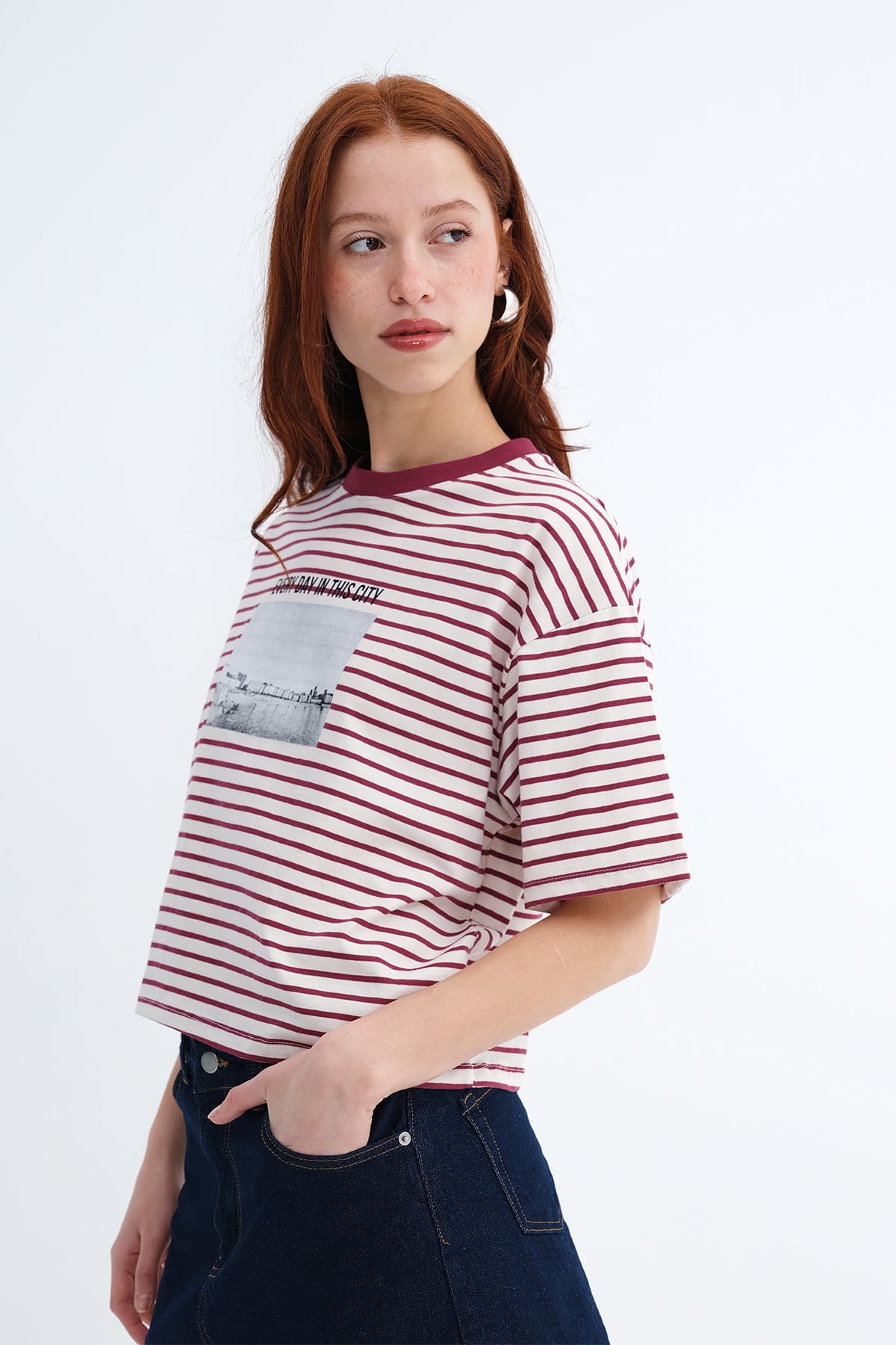 Stone-Gardenia_Striped-Printed-T-Shirt-addax