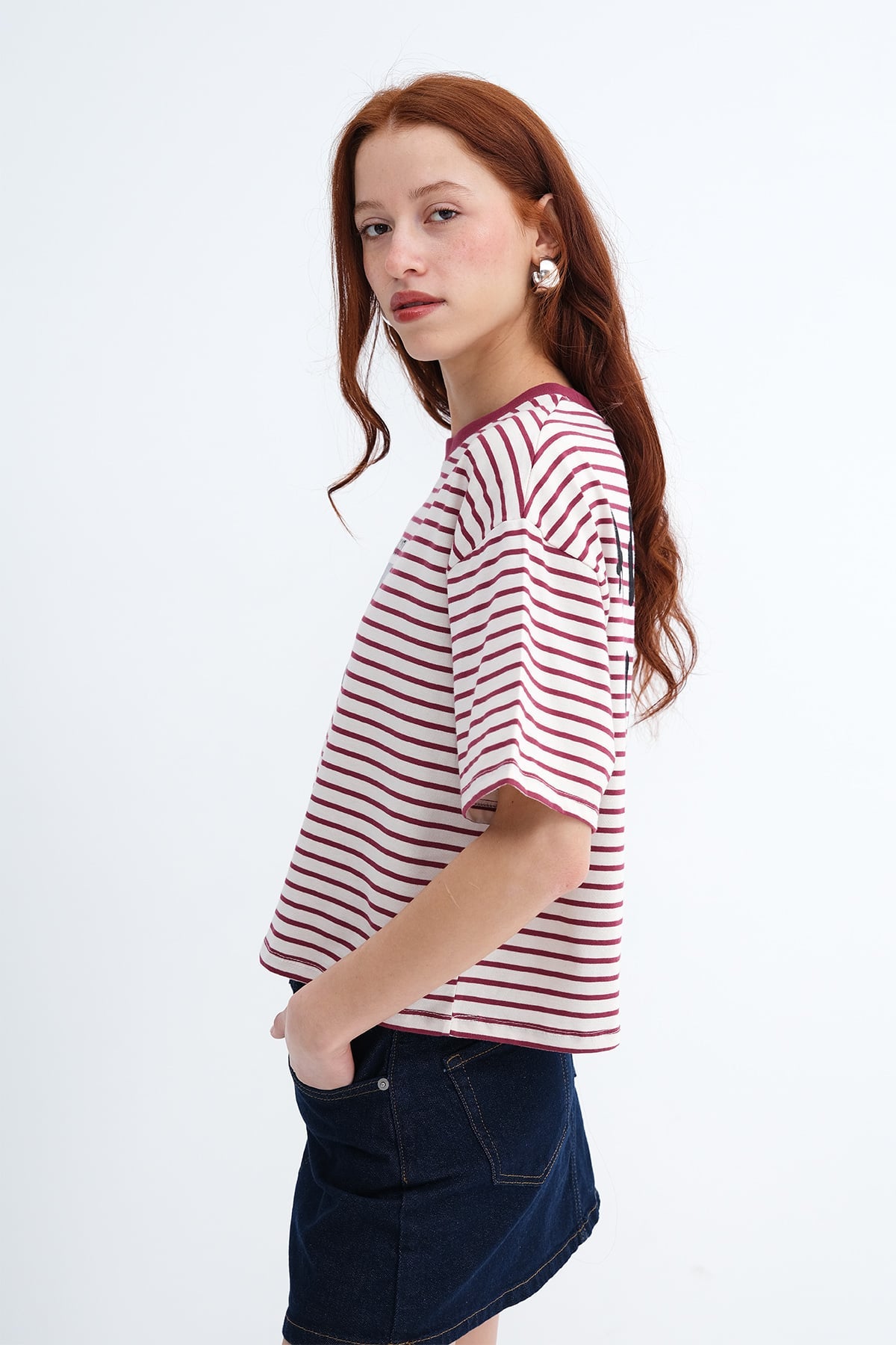 Stone-Gardenia_Striped-Printed-T-Shirt-addax