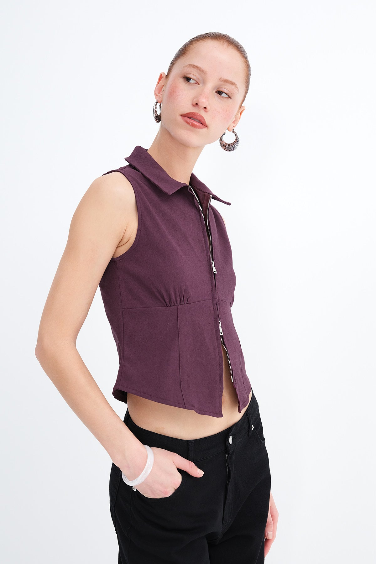 Gardenia_Sleeveless-Zip-Up-Shirt-addax