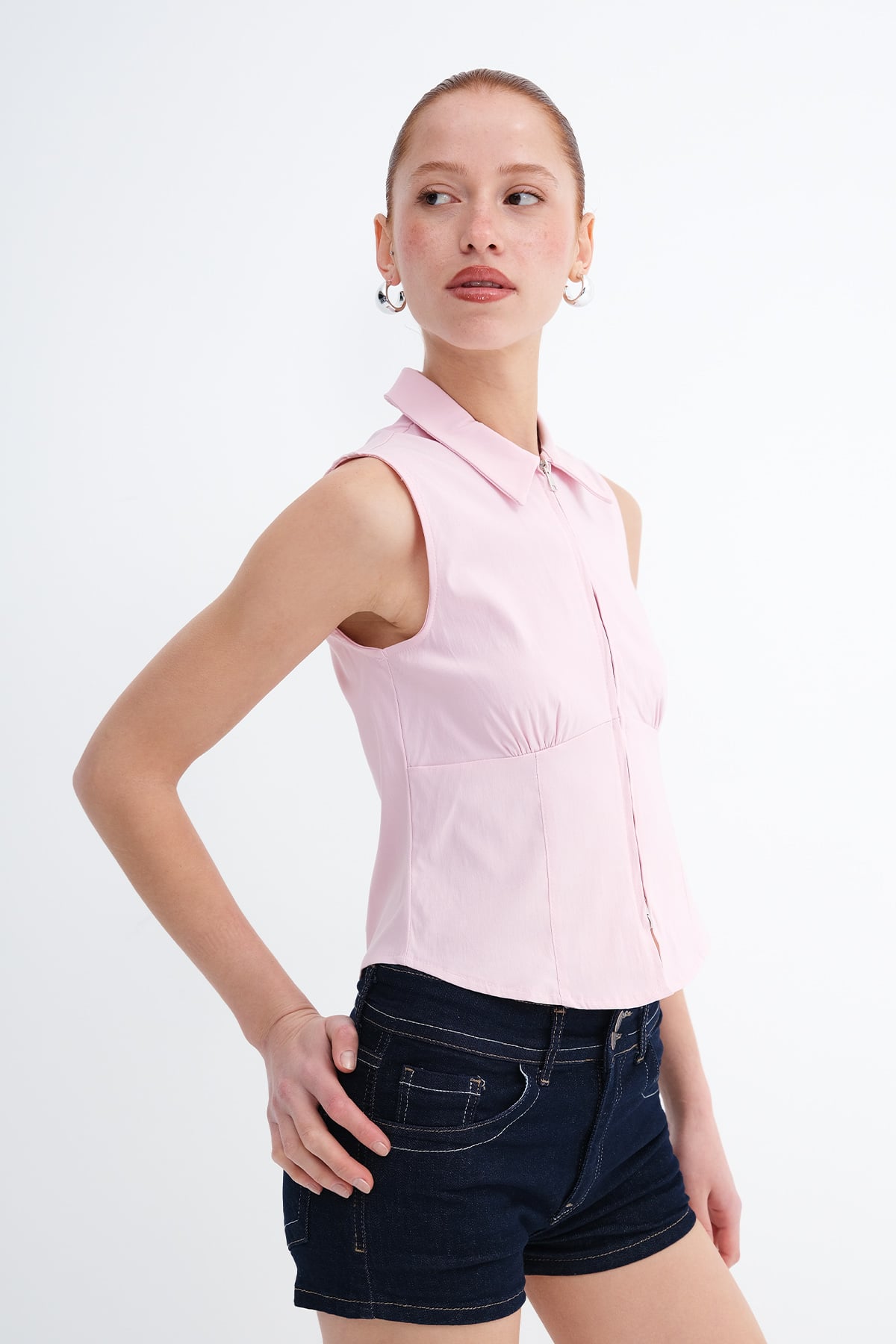 Lotus_Sleeveless-Zip-Up-Shirt-addax