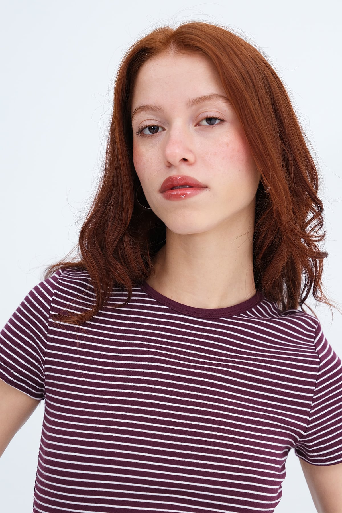 Burgundy---Ecru_Striped-Short-Sleeve-T-Shirt-addax