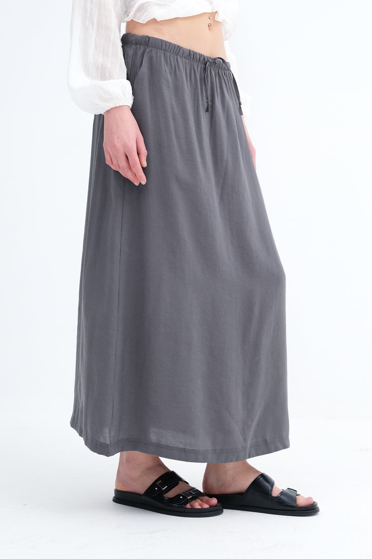 Charcoal_Elastic-Waist-Long-Skirt-addax