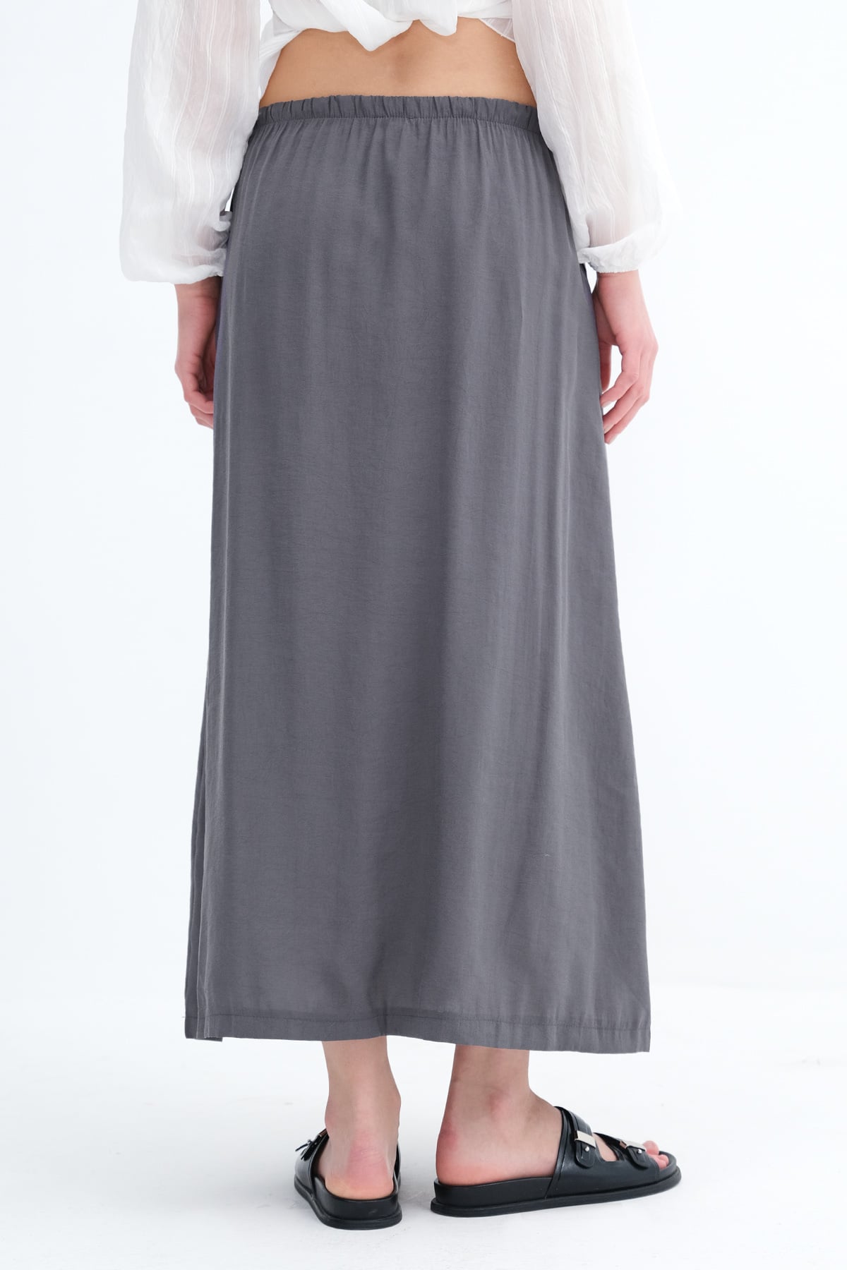 Charcoal_Elastic-Waist-Long-Skirt-addax