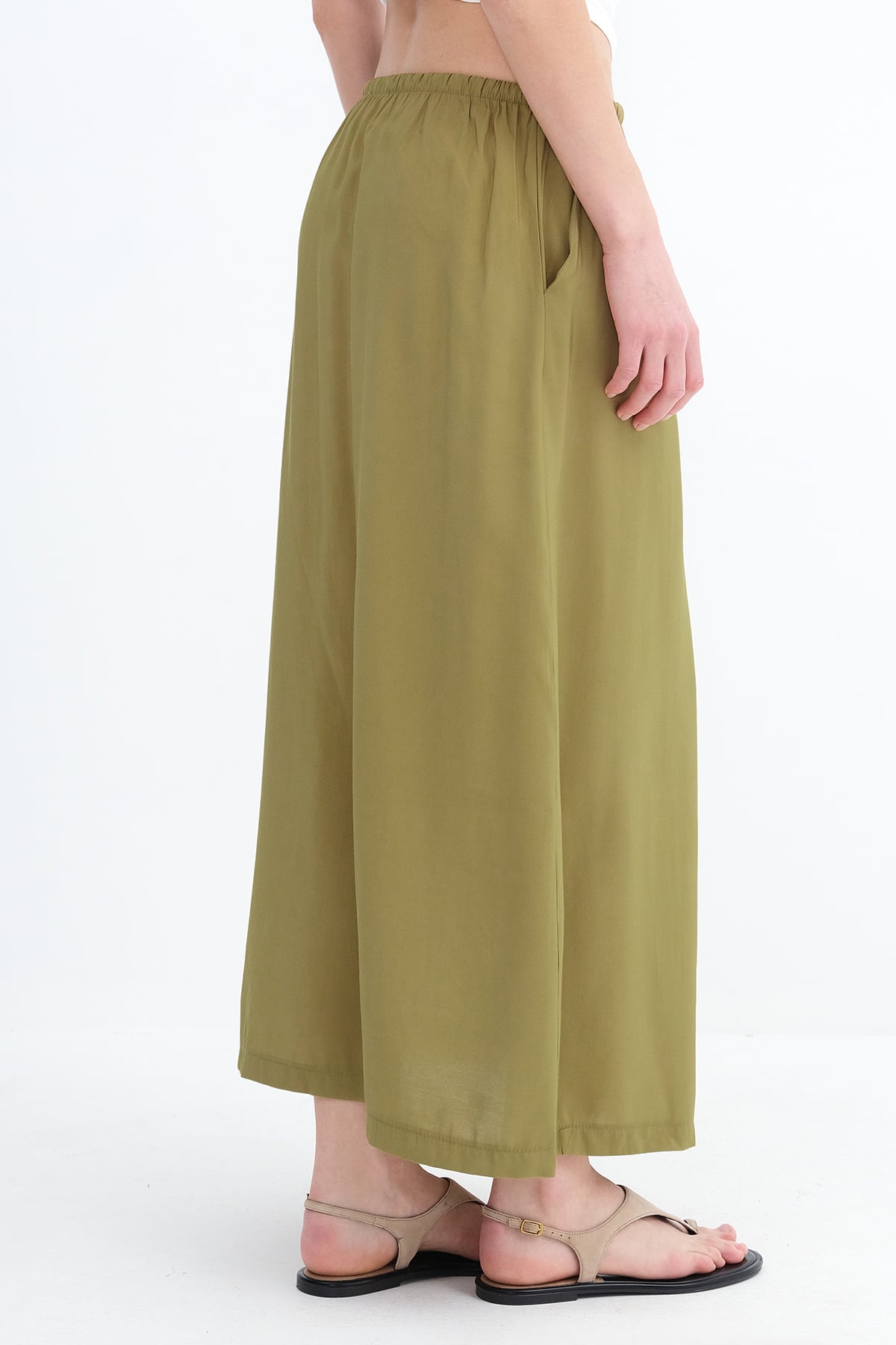 Oil-Green_Elastic-Waist-Long-Skirt-addax