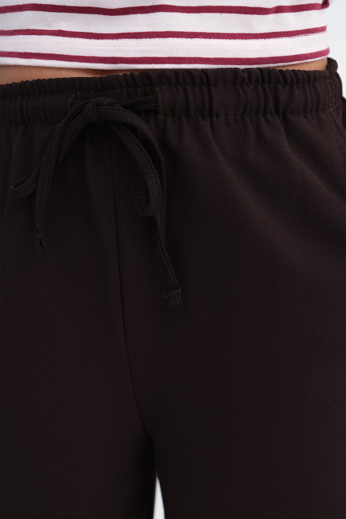 Bitter-Coffee_Elastic-Waist-Wide-Leg-Pants-addax