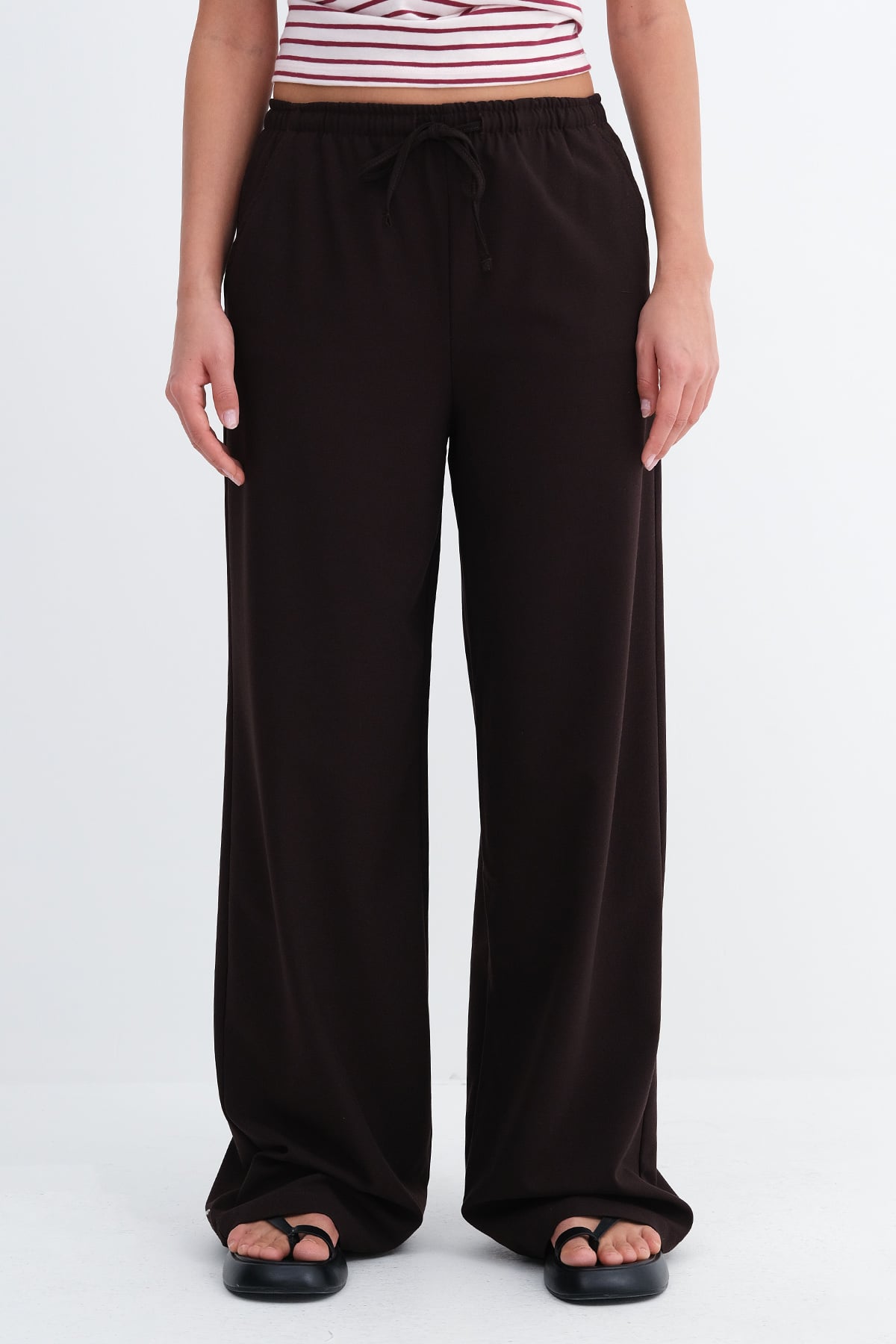 Bitter-Coffee_Elastic-Waist-Wide-Leg-Pants-addax
