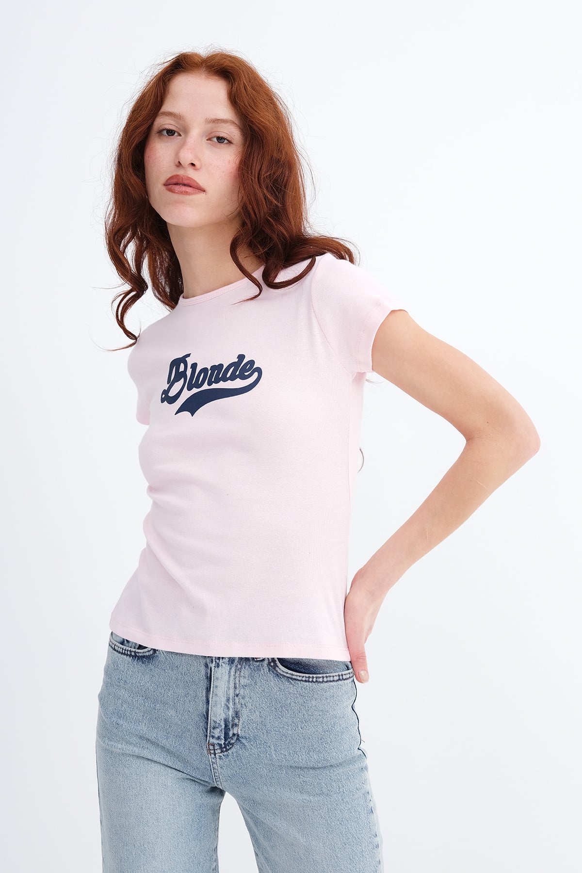 Lotus_Slogan-Print-T-shirt-addax