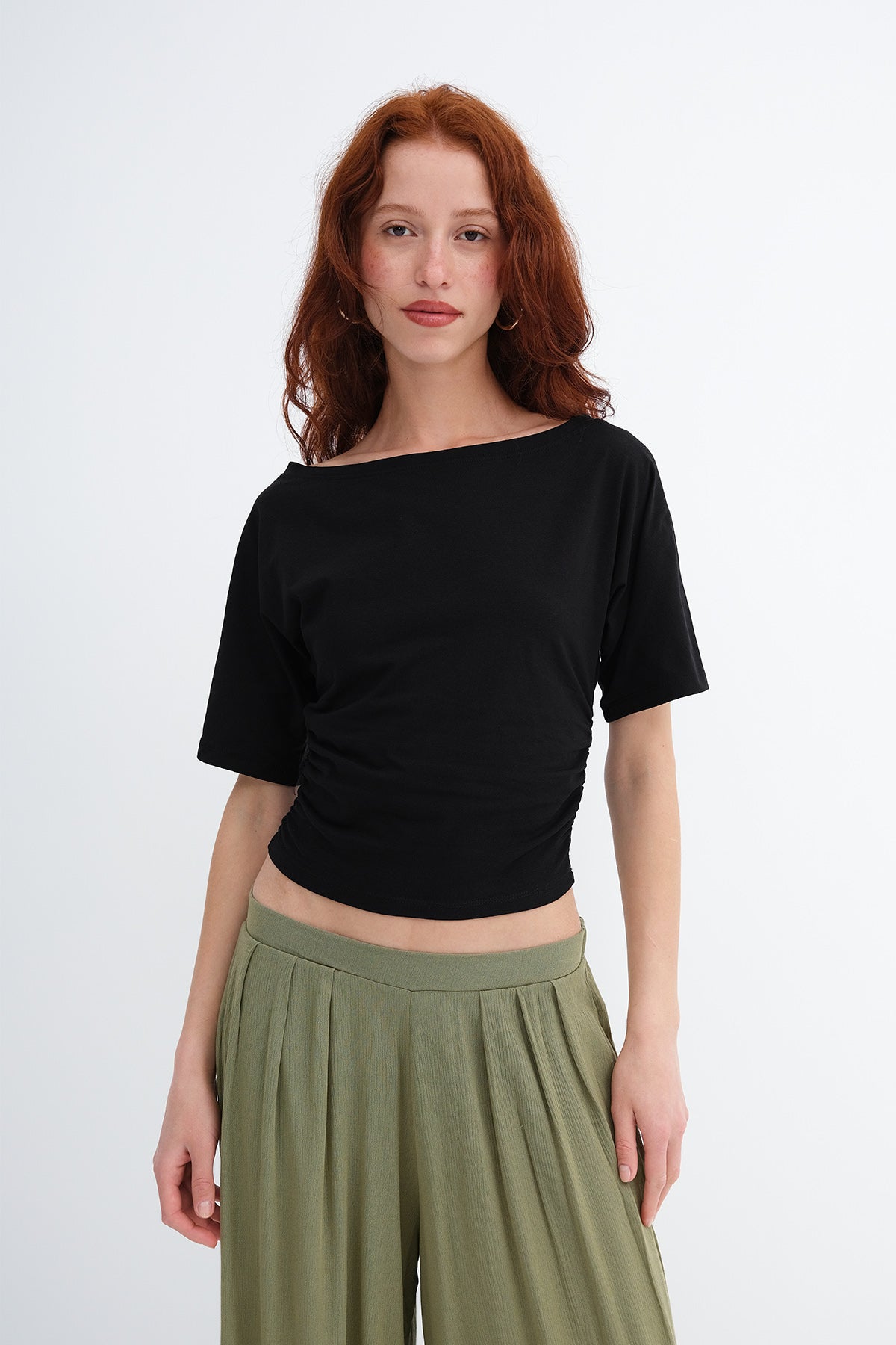 Black_Side-Gathered-T-shirt-addax