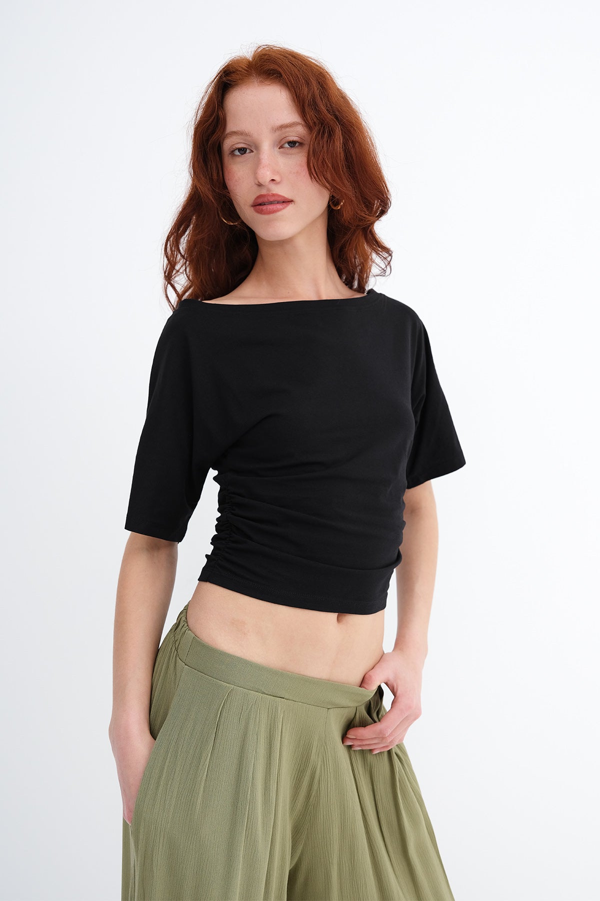 Black_Side-Gathered-T-shirt-addax