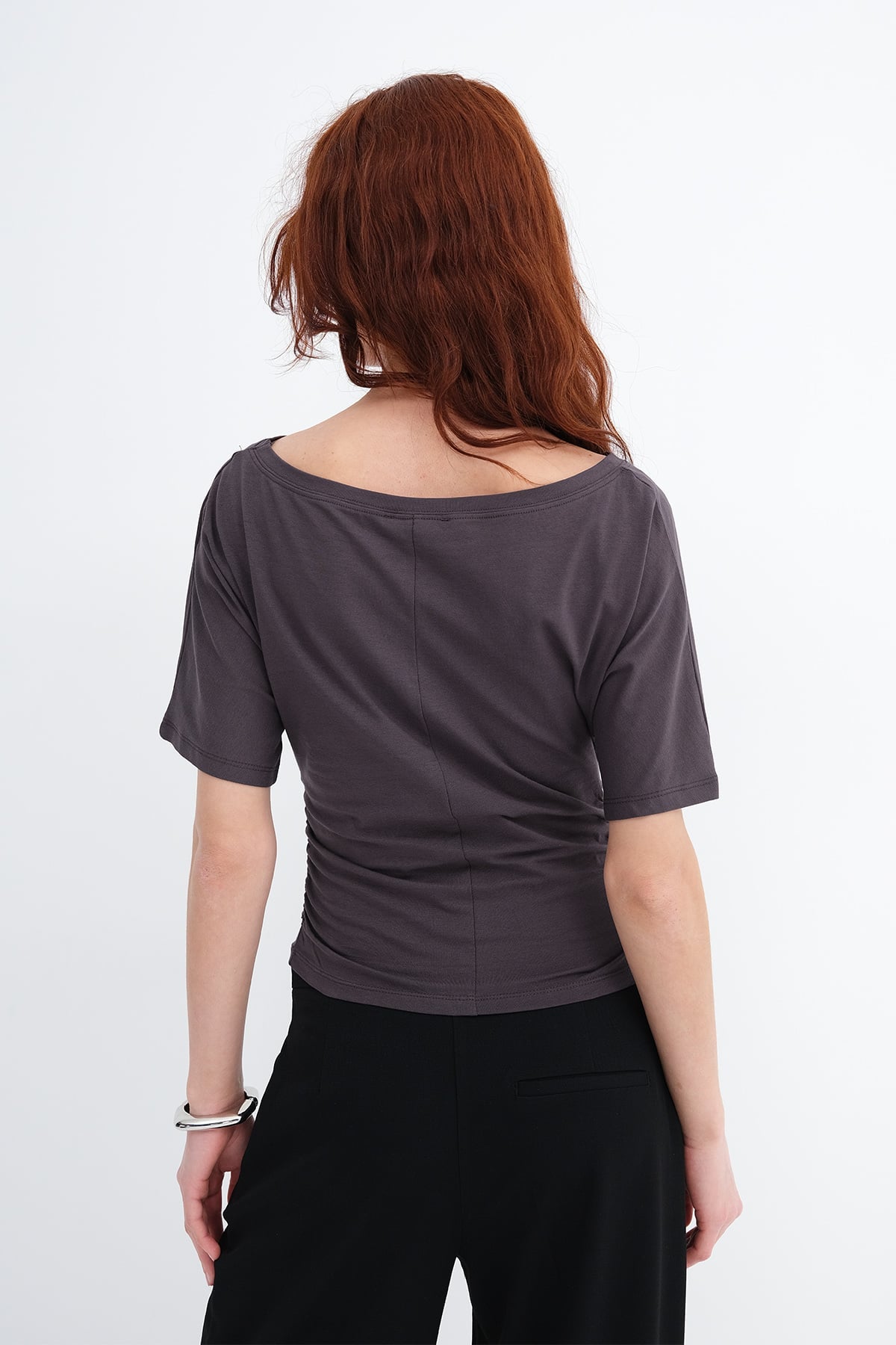 Soft-Brown_Side-Gathered-T-shirt-addax