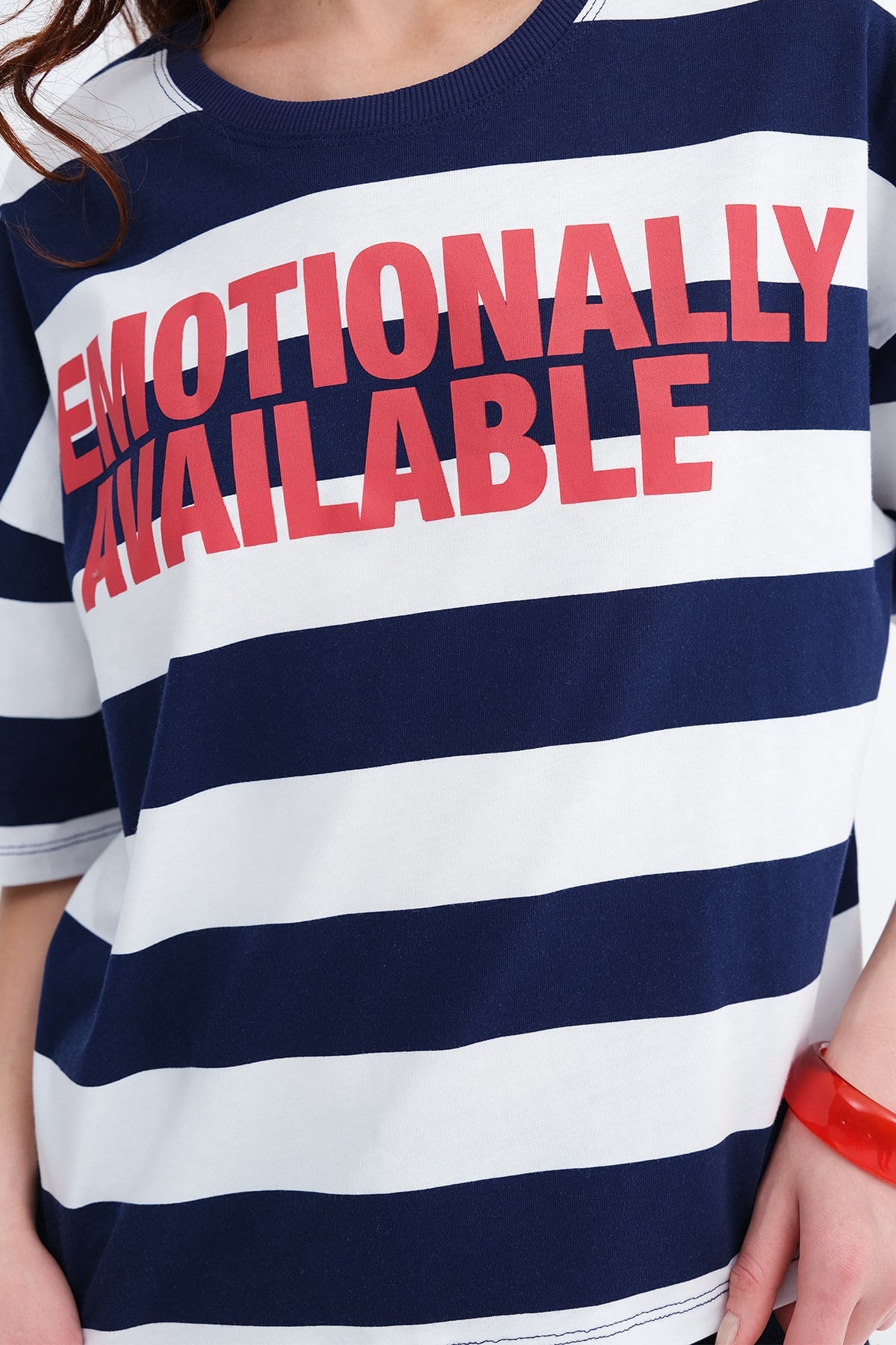 Night-Blue---Ecru_Striped-T-shirt-addax