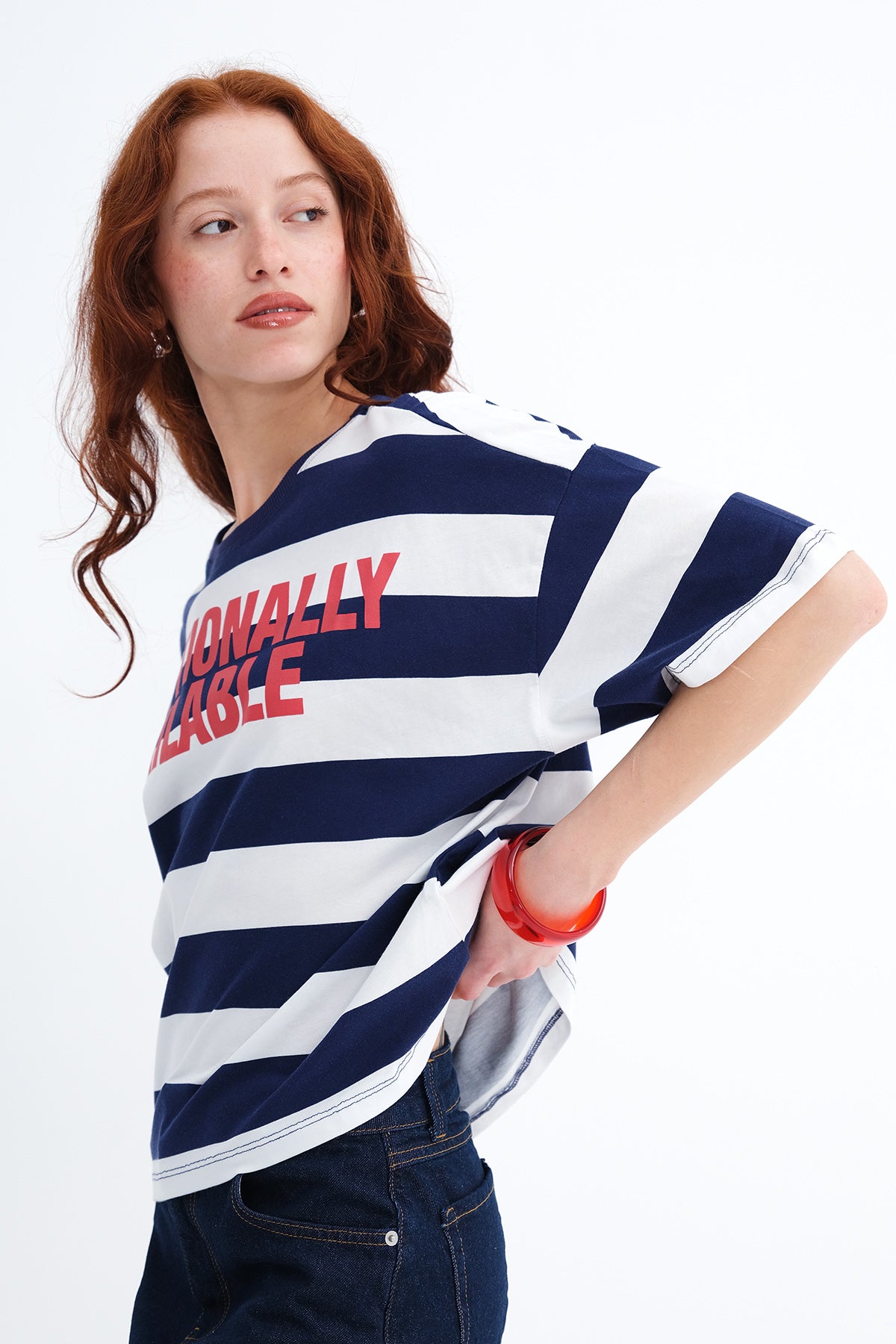 Night-Blue---Ecru_Striped-T-shirt-addax