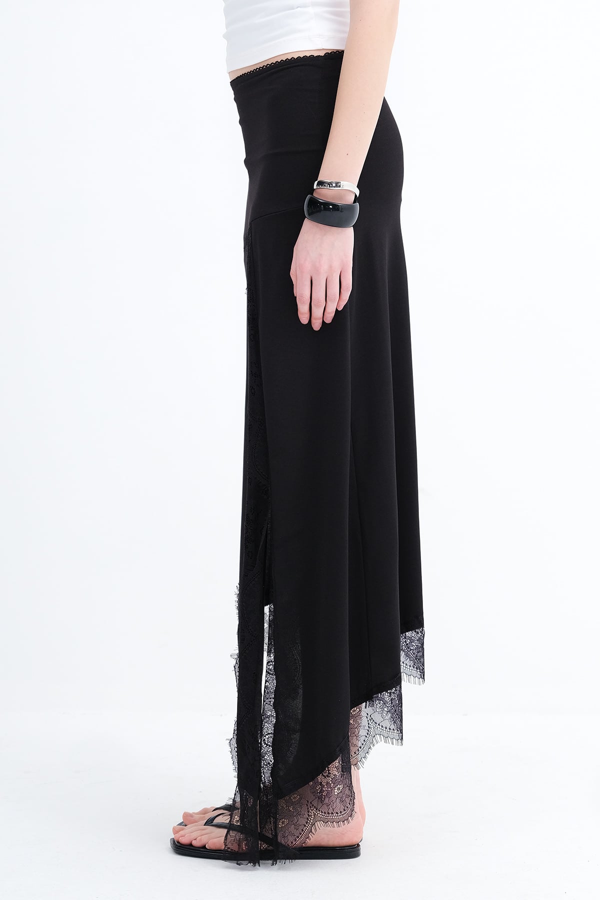 Black_Asymmetric-Cut-Lace-Detail-Skirt-addax
