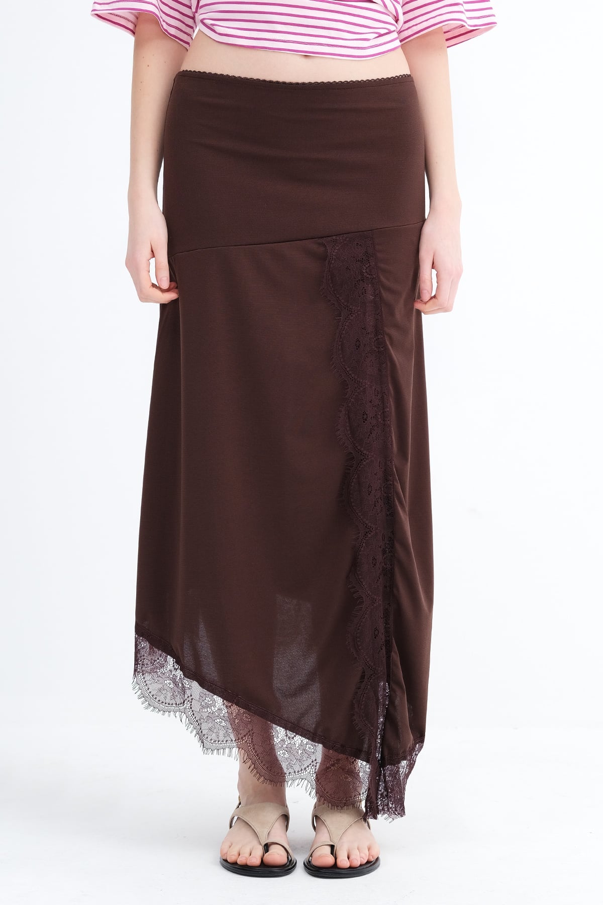 Brown_Asymmetric-Cut-Lace-Detail-Skirt-addax