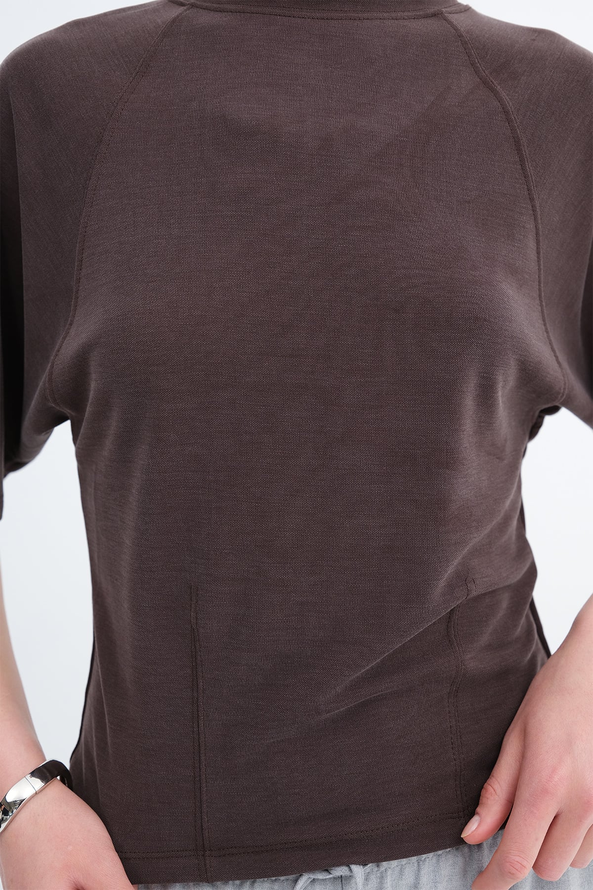 Brown_Crew-Neck-T-shirt-addax