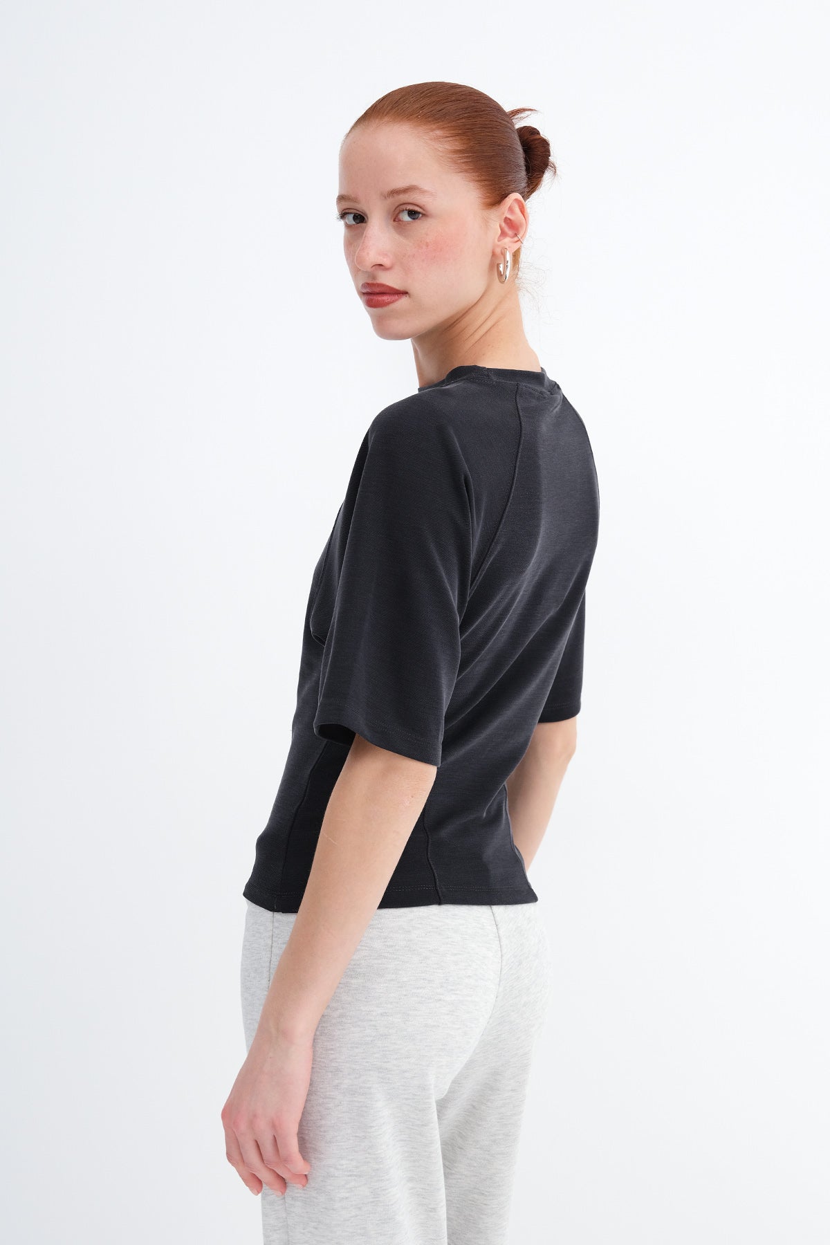 Charcoal_Crew-Neck-T-shirt-addax