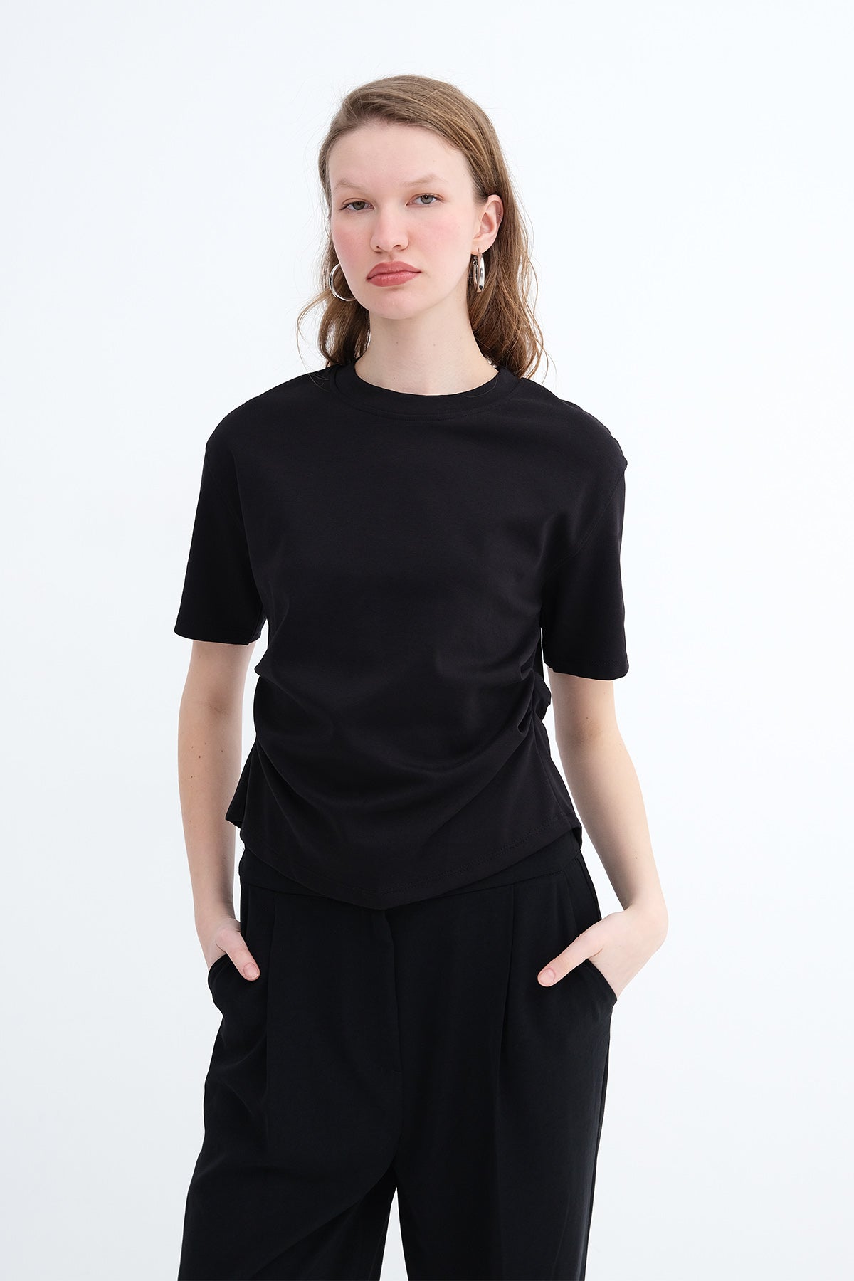 Black_Side-Ruched-T-Shirt-addax