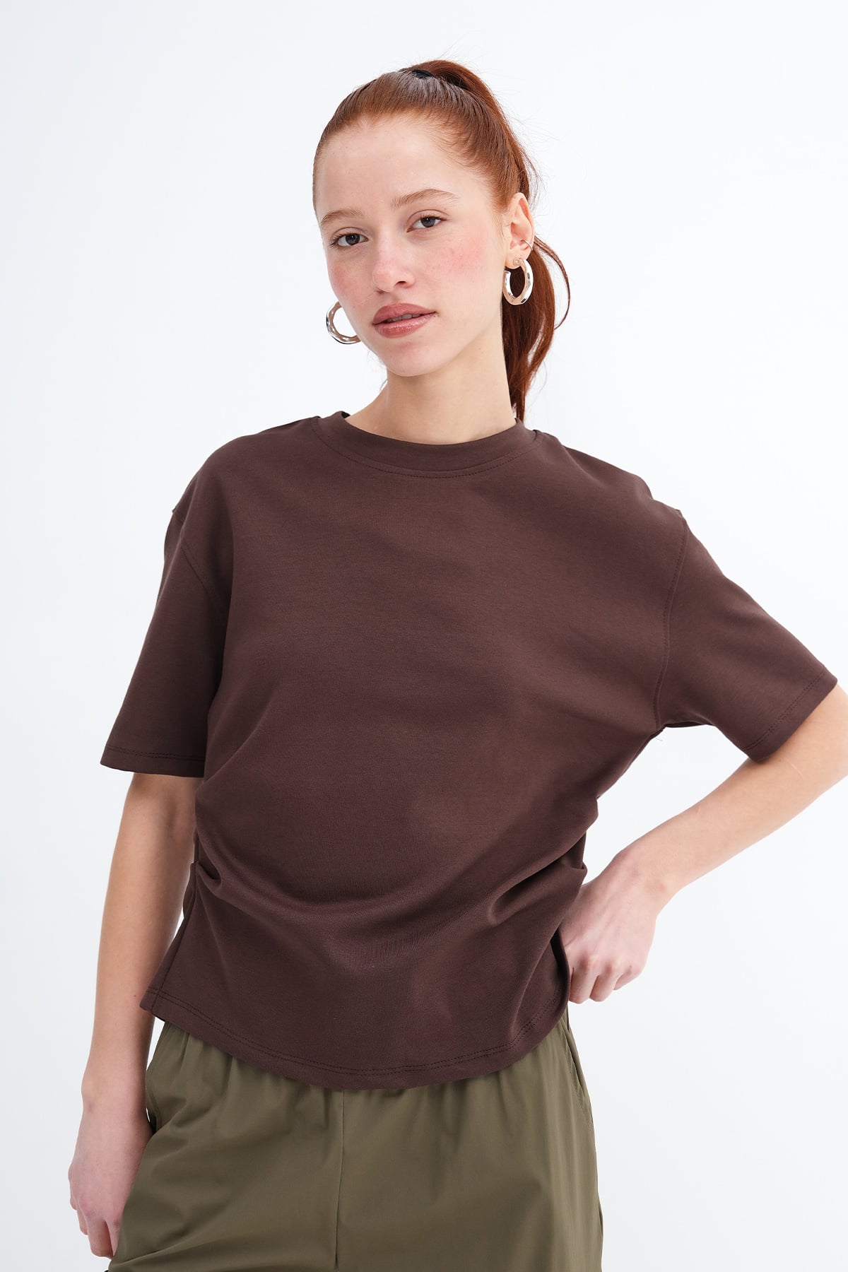 Brown_Side-Ruched-T-Shirt-addax