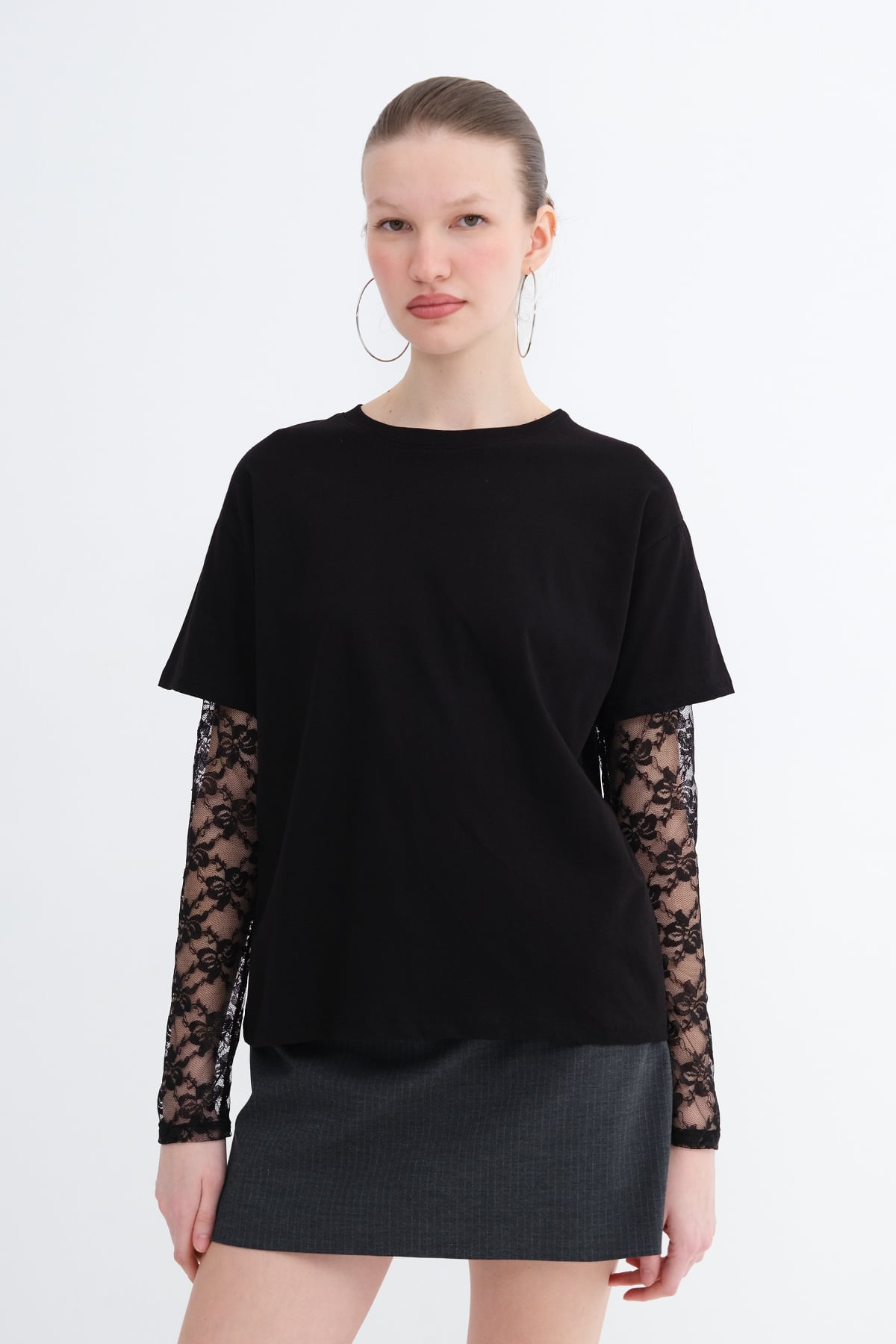 Black_Lace-Detail-Long-Sleeve-T-Shirt-addax