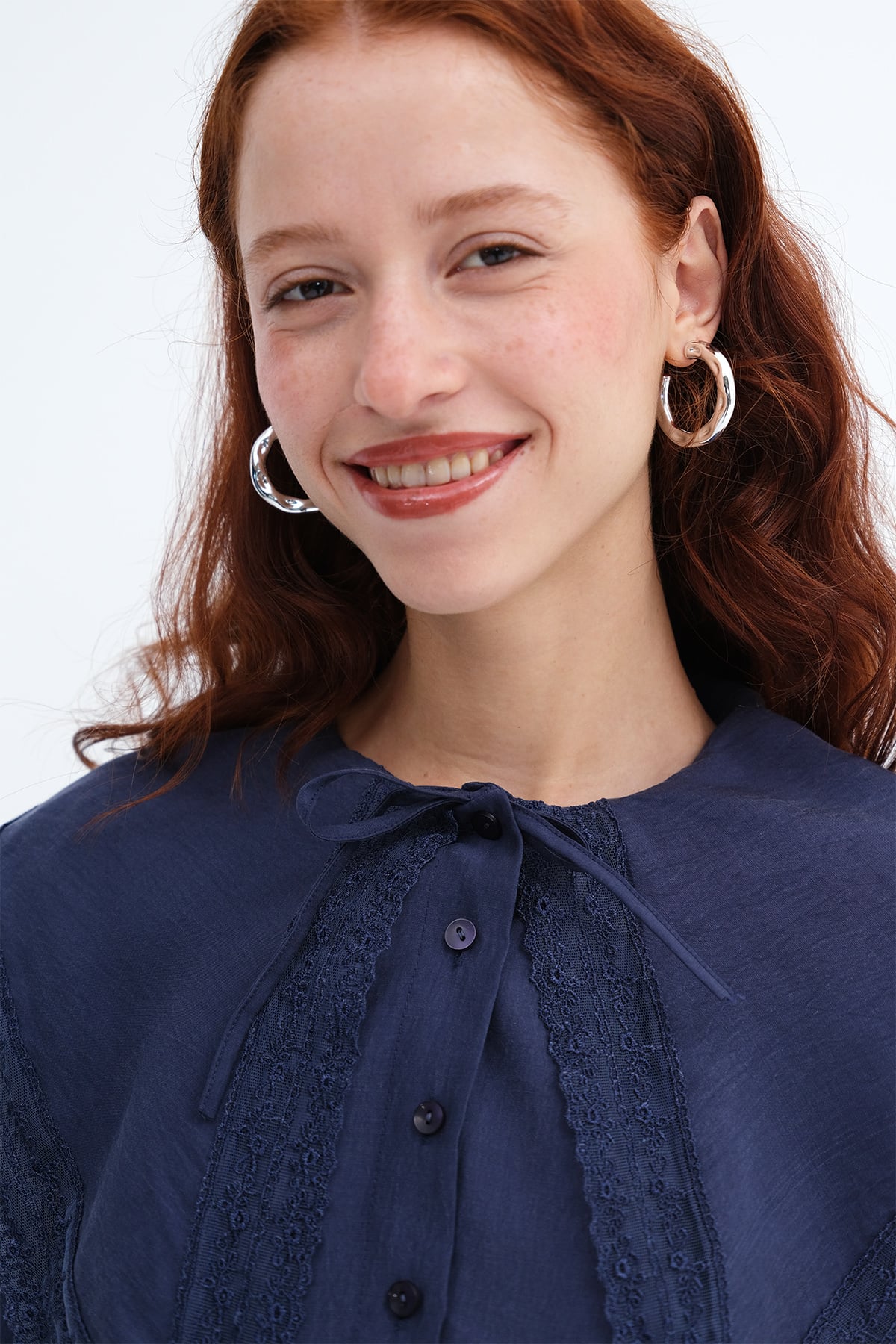 Night-Blue_Peter-Pan-Collar-Lace-Shirt-addax