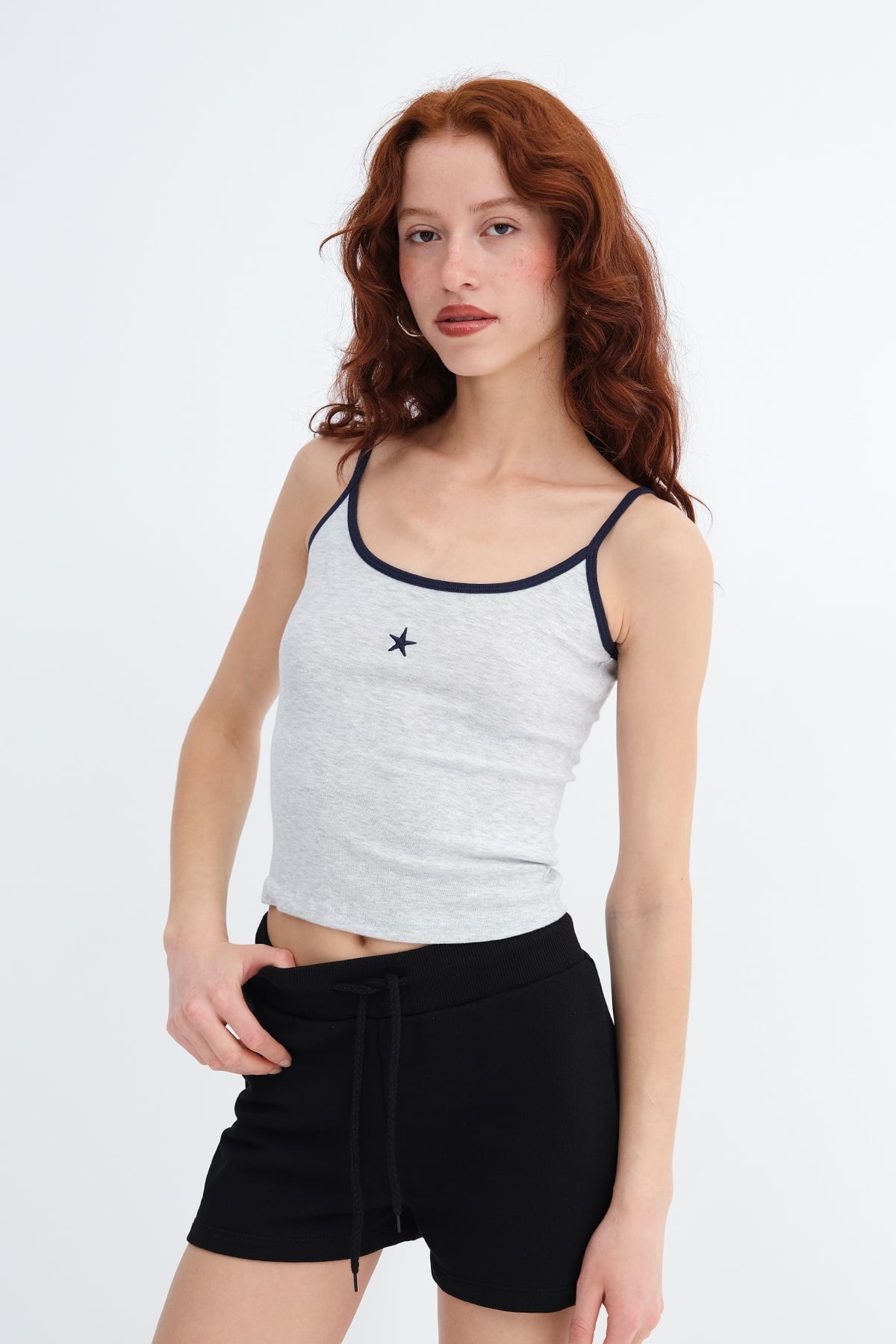 Snow-Melange_Star-Embroidered-Tank-Top-addax
