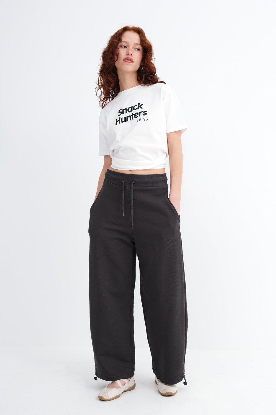 Charcoal_Elastic-Waist-Sweatpants-with-Adjustable-Hem-addax