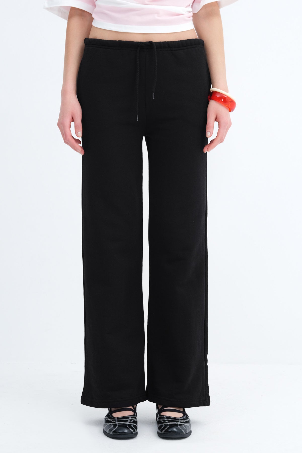 Pocketed Wide Leg Sweatpants